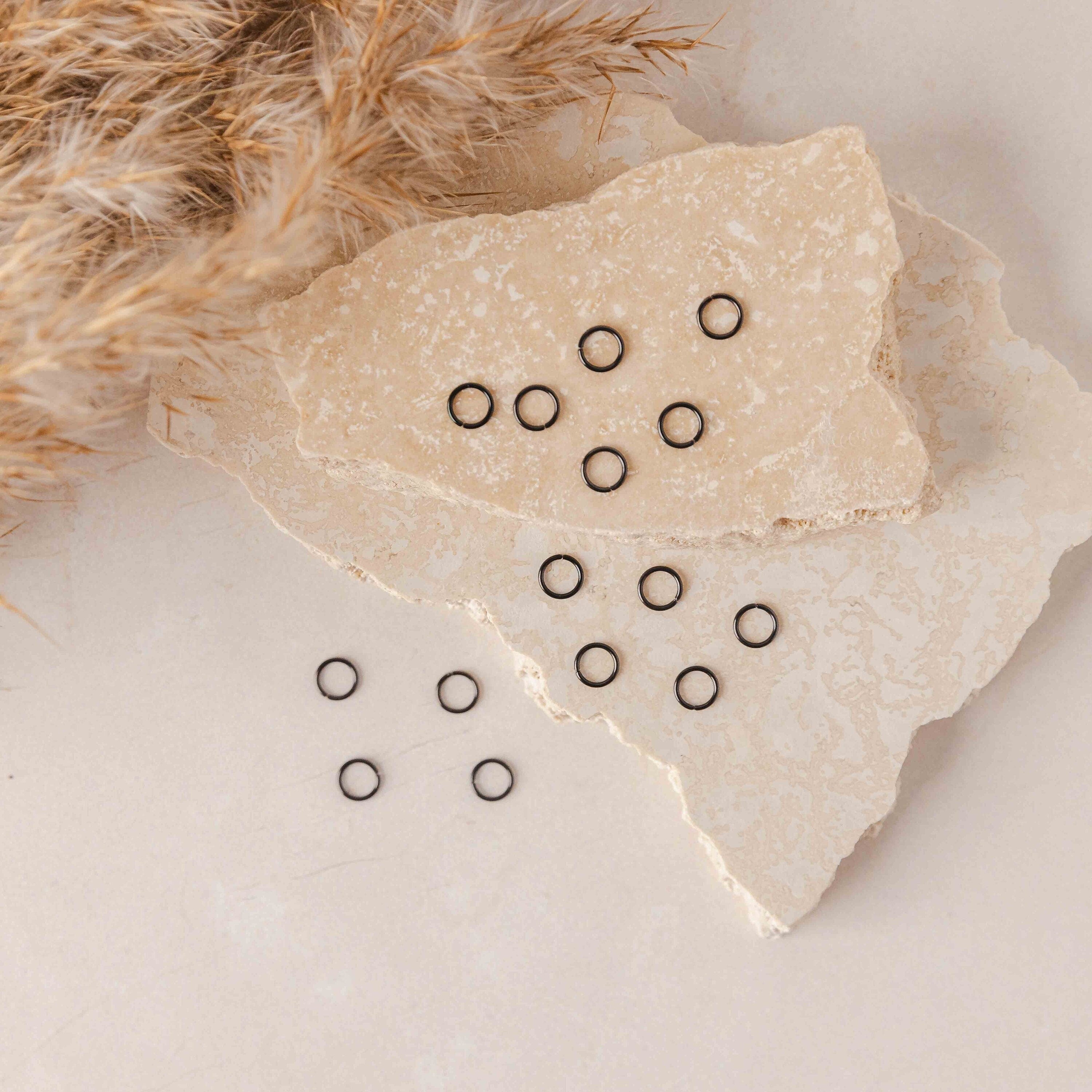 Black 9mm Round Stainless Steel Jump Rings, 100 Pieces, Jump Ring 62 -