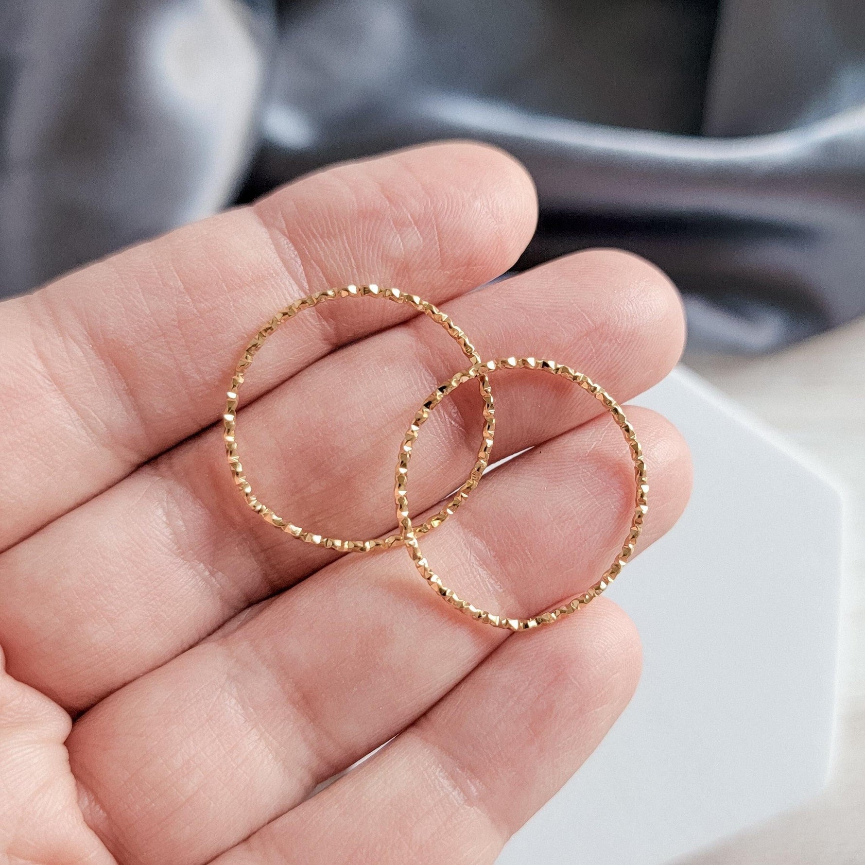 25mm Gold Hammered Stainless Steel Circle Linking Rings (Sparkle Effect), 10 Pieces, Connector 29 - 