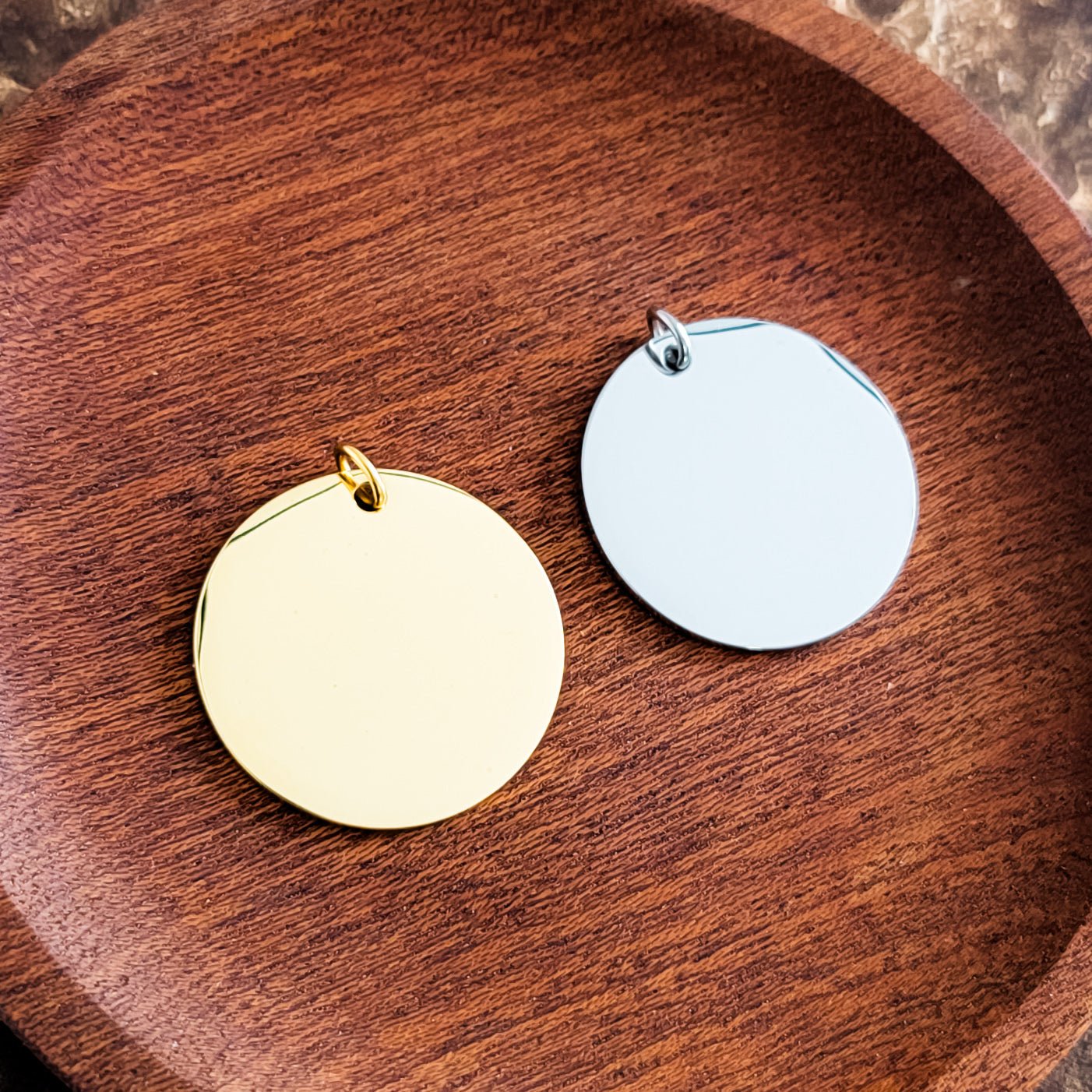 30mm Disc Pendant (Silver or Gold), 5 Pieces Total, Metal Blank 142 - 