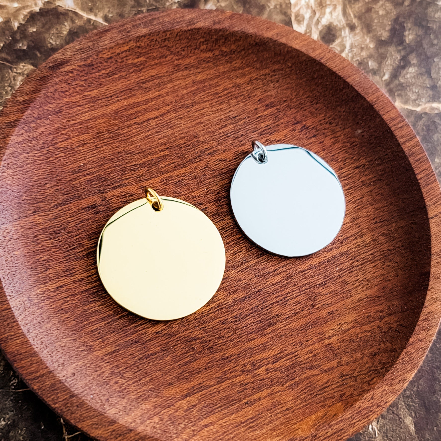 30mm Disc Pendant (Silver or Gold), 5 Pieces Total, Metal Blank 142 - 