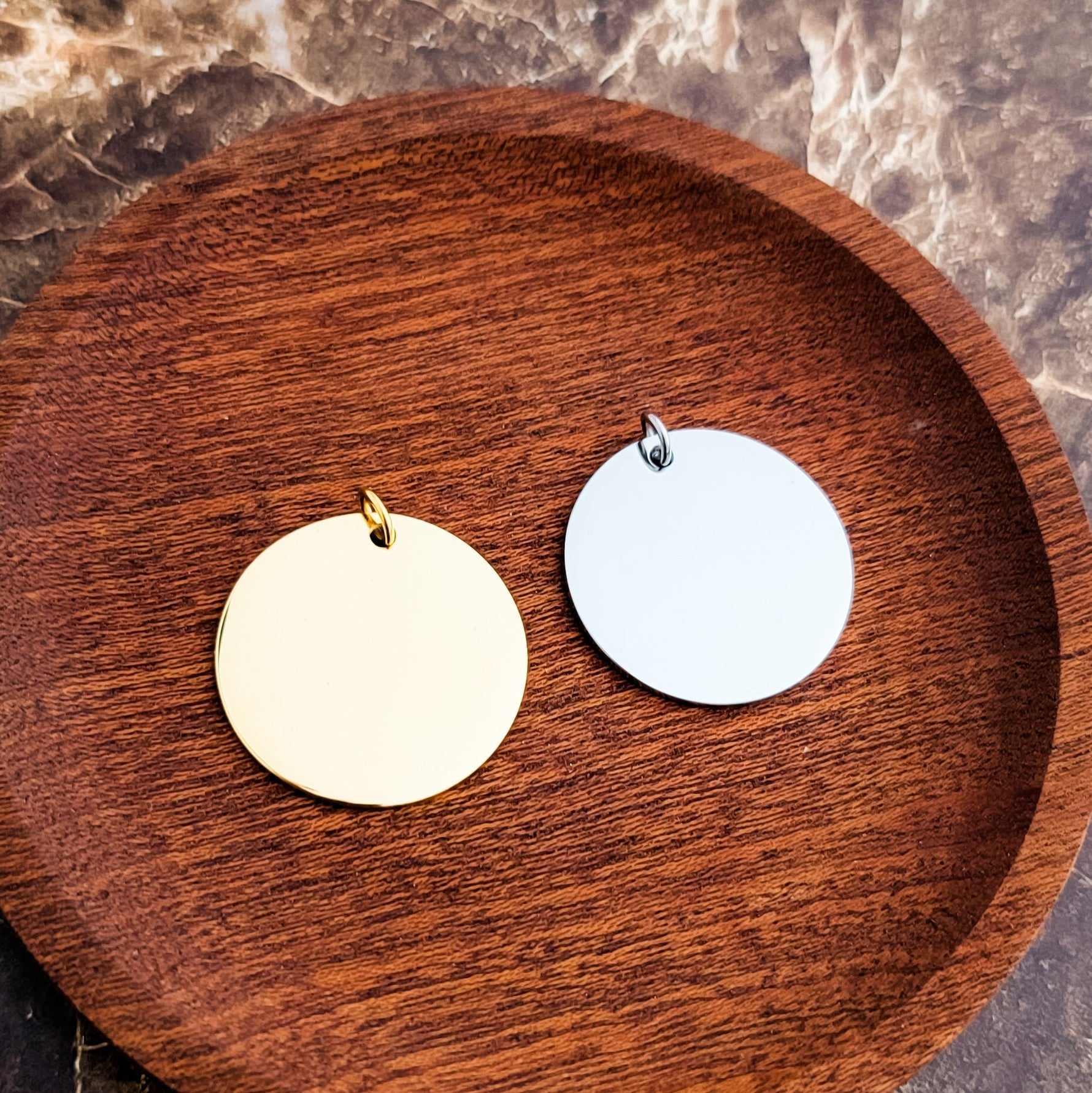30mm Disc Pendant (Silver or Gold), 5 Pieces Total, Metal Blank 142 - 