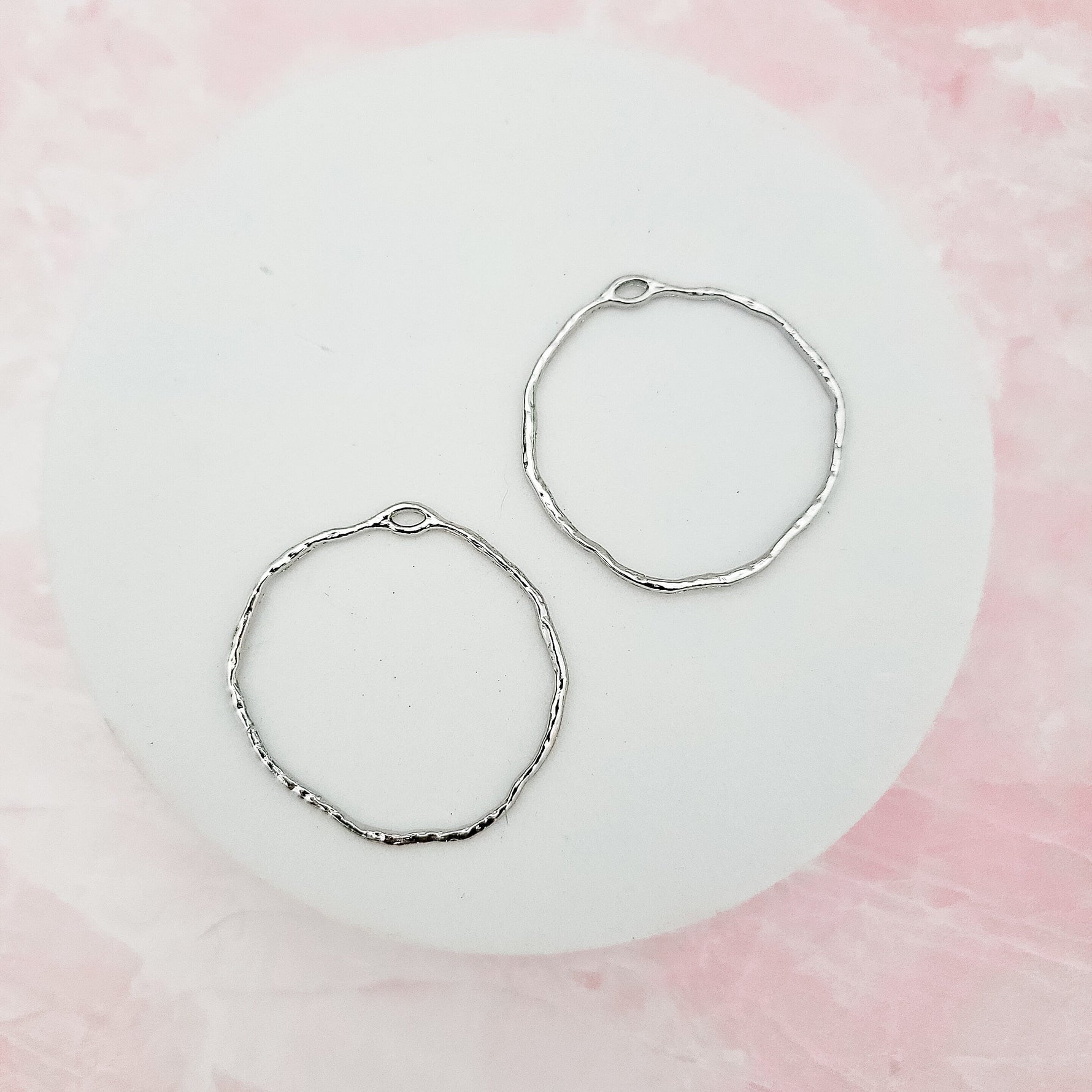 35mm Hammered Silver Circle Brass Charm with Hole, 10 Pieces, Charm 70 - 