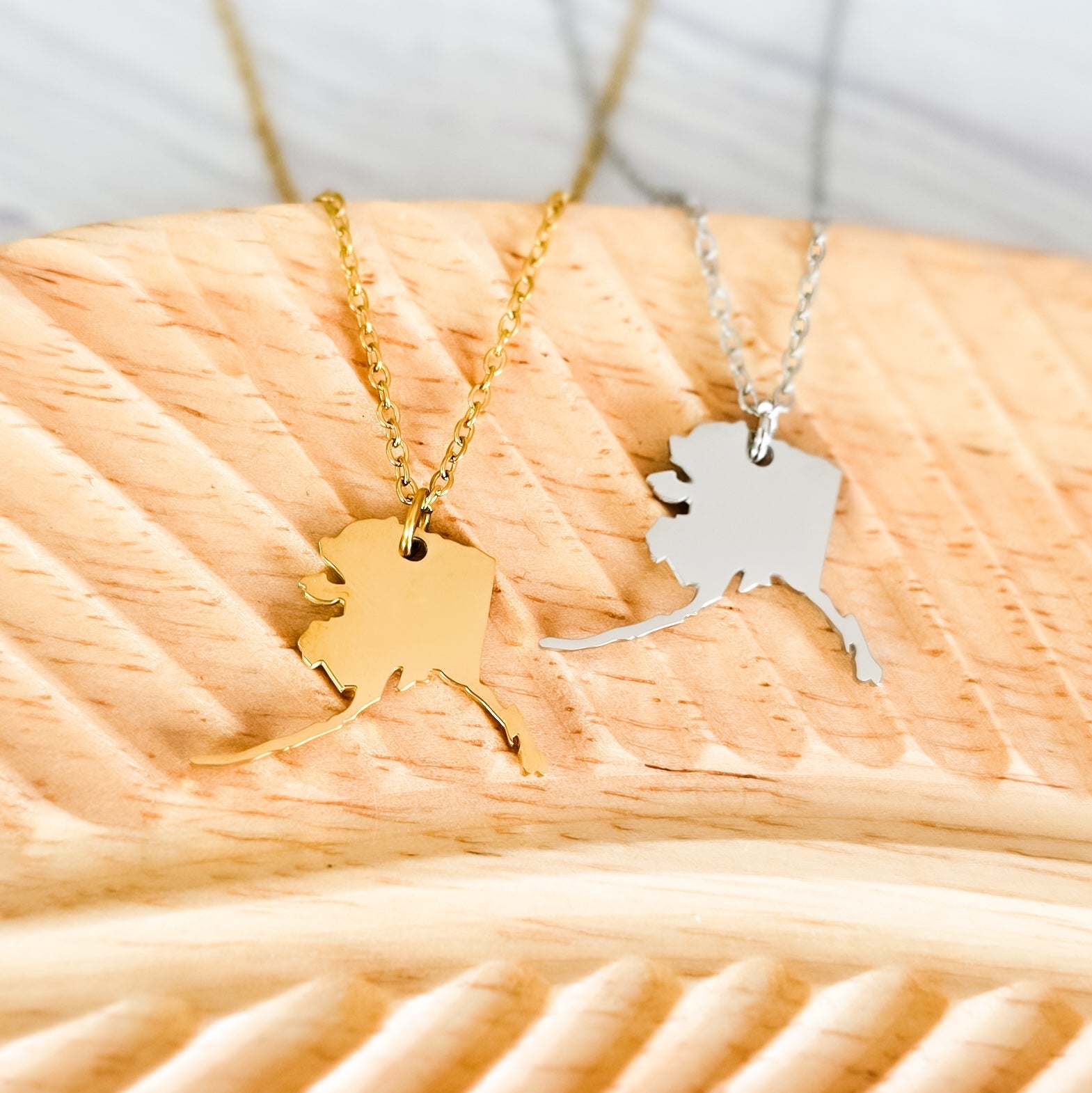 Alaska Pendant Necklace (Silver or Gold), 1 Total, Metal Blank 207 - 