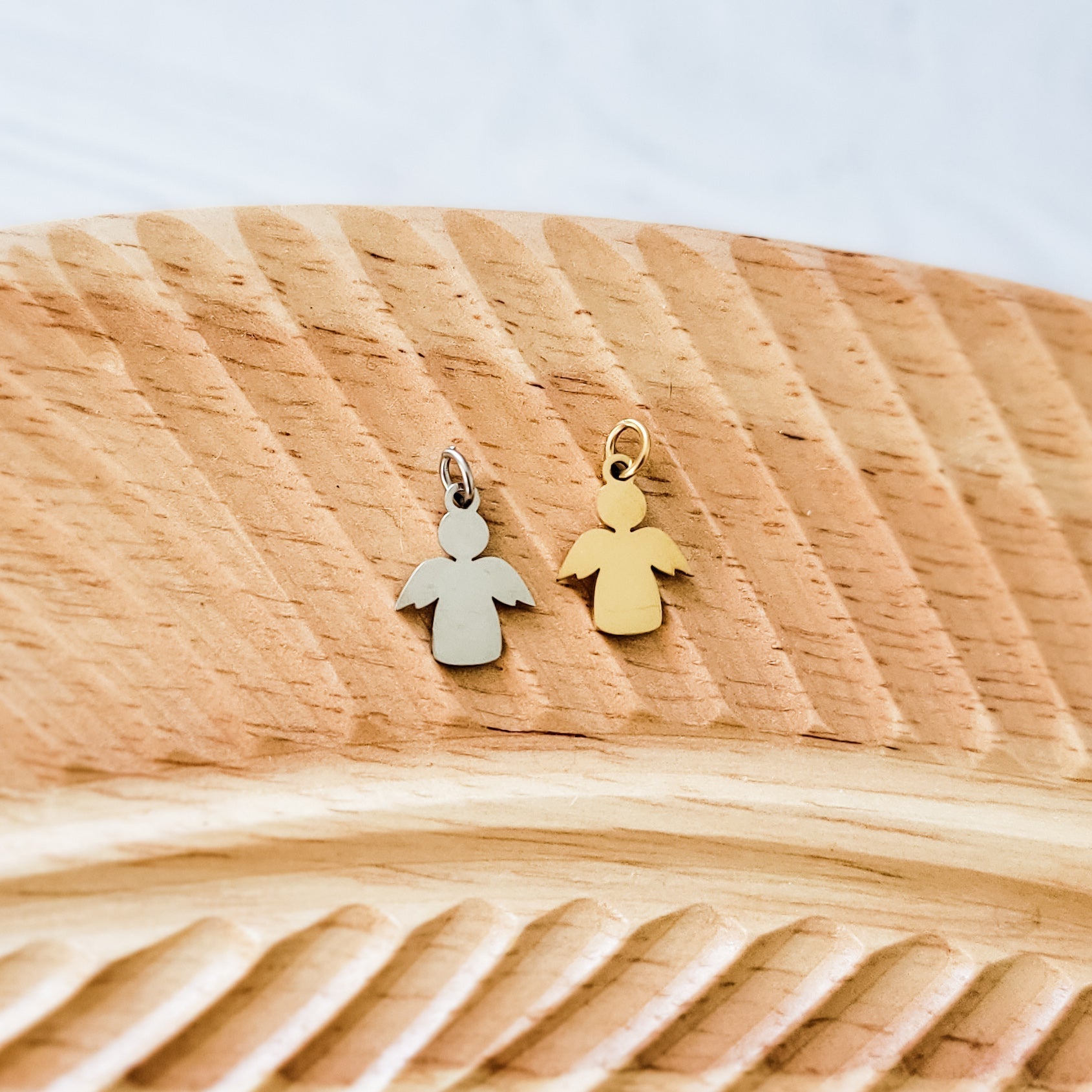Angel Charms with Attached Jump Rings (Silver or Gold), 5 Total, Metal Blank 175 - 