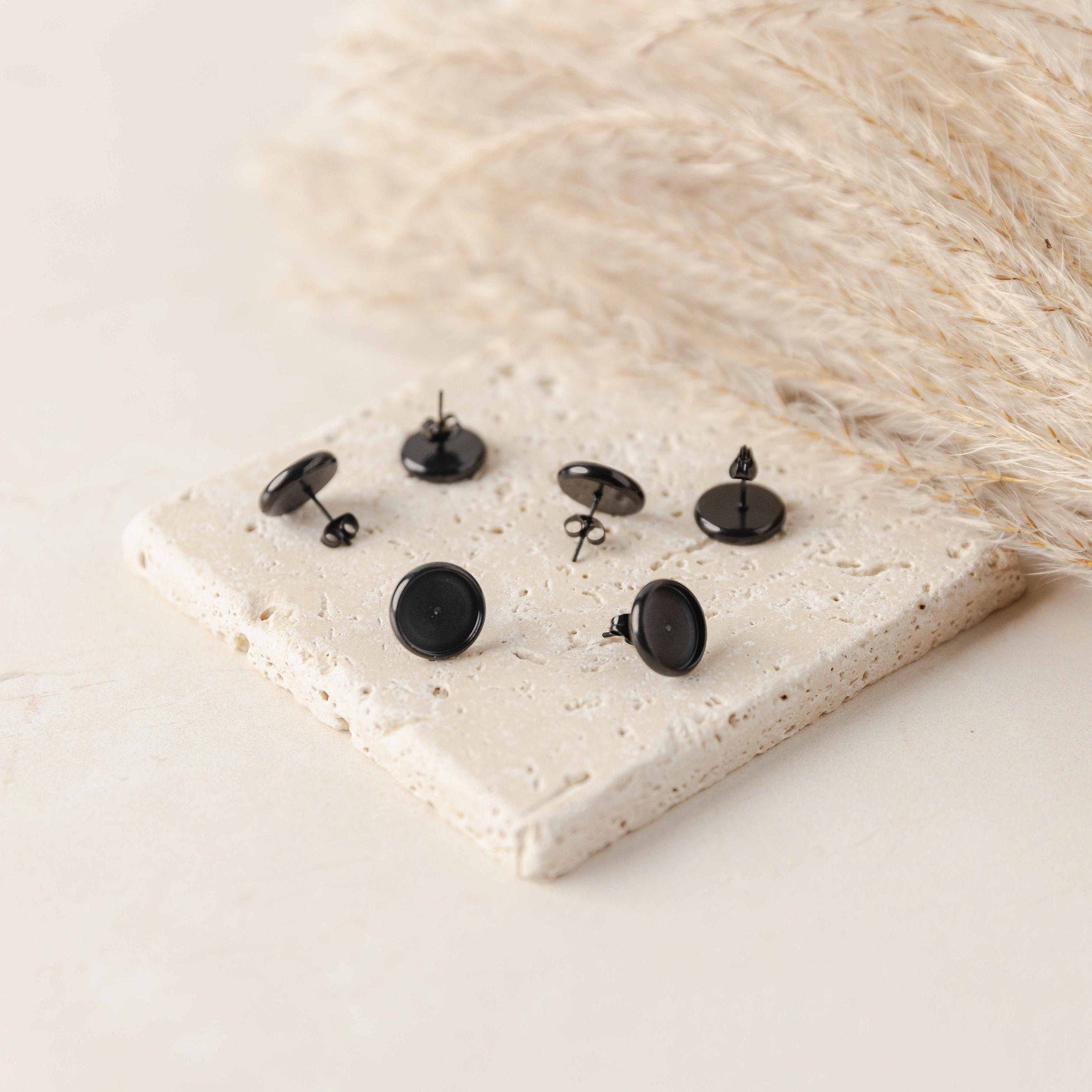 Black 12mm Stainless Steel Stud Bezels (Regular, No Connector Loop), 10 Pieces, Stud 12 - 
