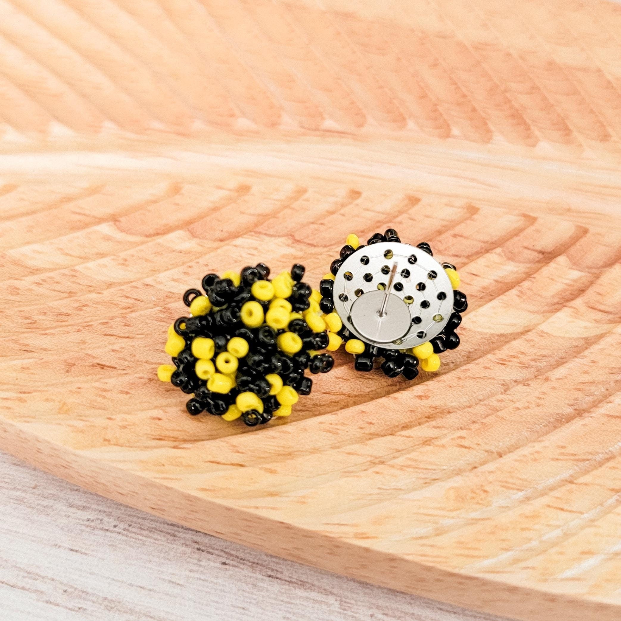 Black and Yellow Mix 15mm Small Seed Bead Topper, 1 Pair, Seed Bead 45 - 
