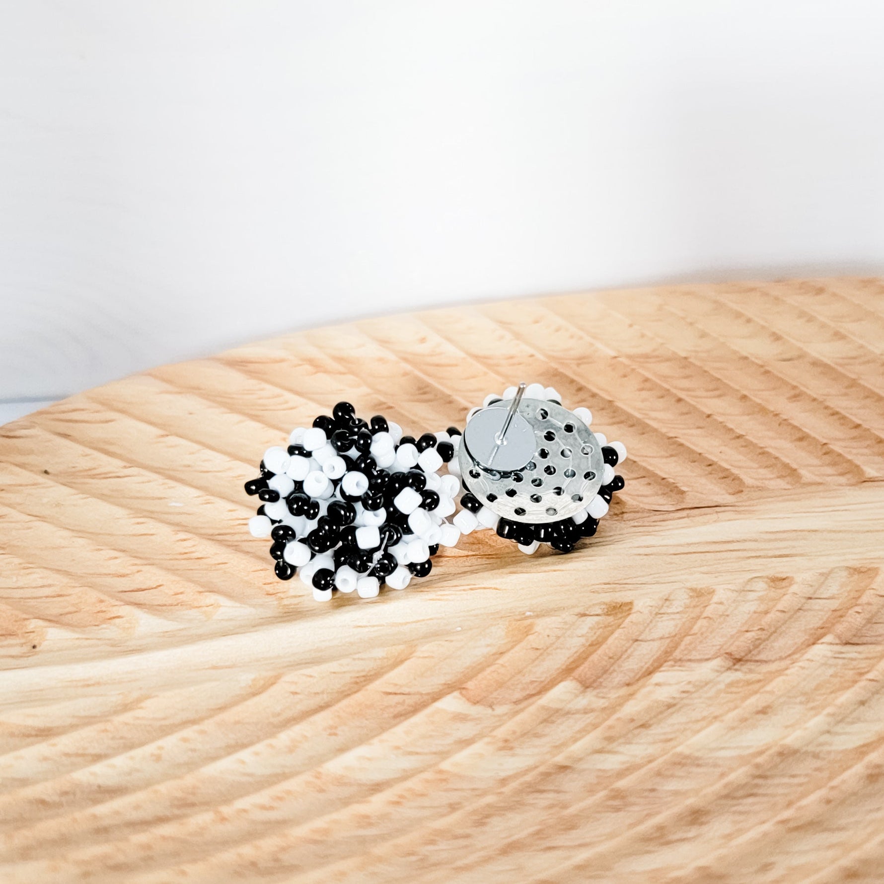 Black & White Mix 15mm Small Seed Bead Topper, 1 Pair, Seed Bead 46 - 