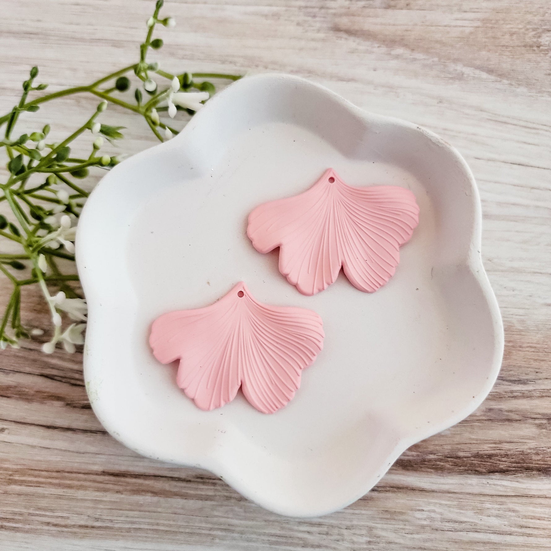Blush Pink Ginkgo Leaf Pendants, 10 Pieces, Ginkgo 9 - 