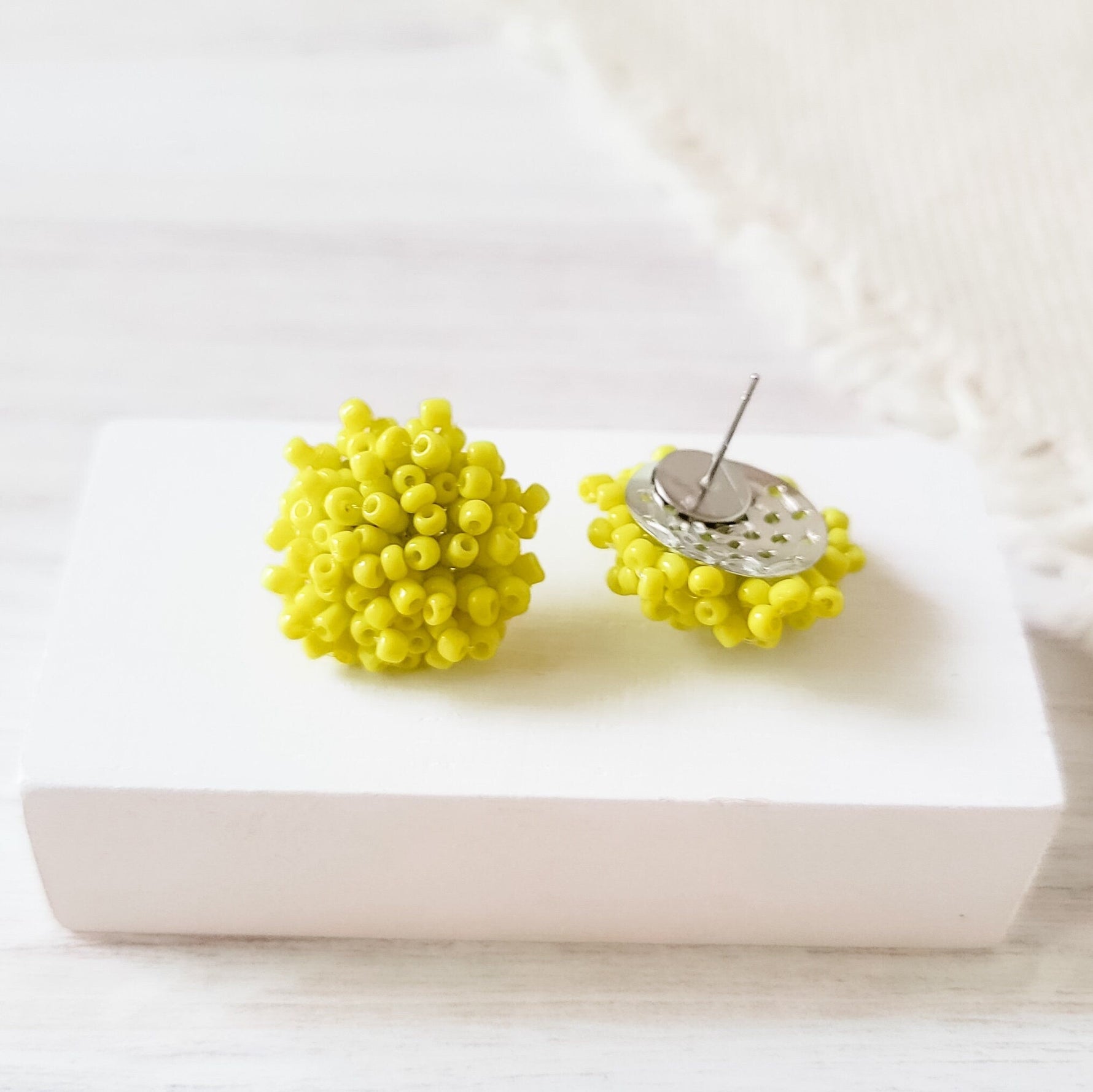 Bright Yellow 15mm Small Seed Bead Topper, 1 Pair, Seed Bead 21 - 