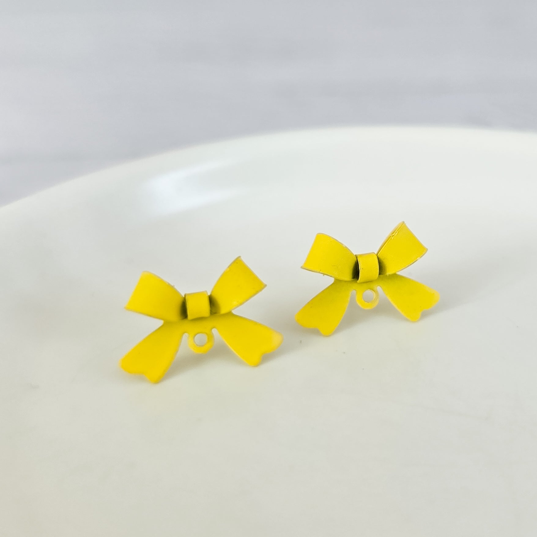 Bright Yellow Stainless Steel Bow Stud Connector, 10 Pieces, Bow 63 - 