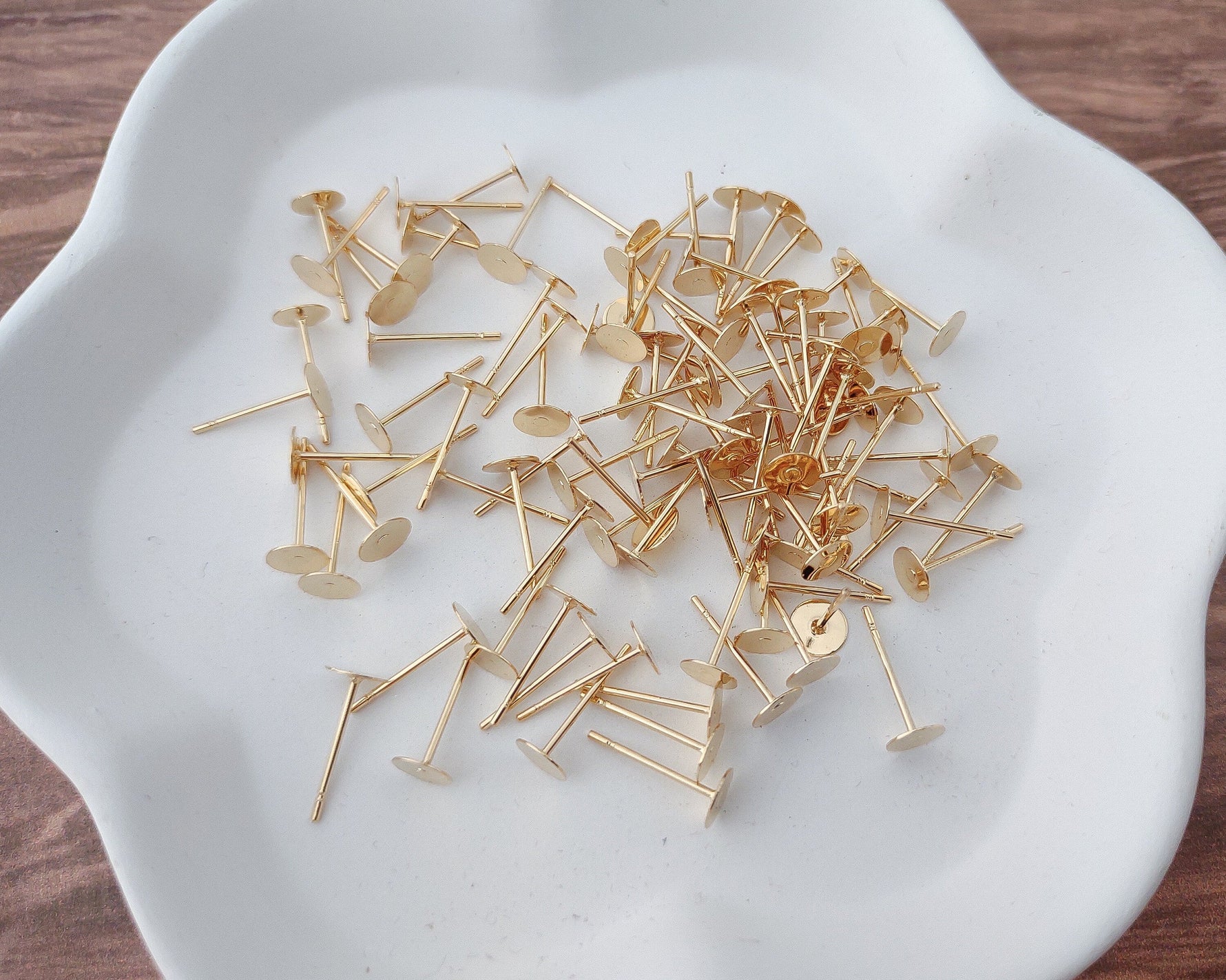 Bulk 5mm Gold Stainless Steel Regular Flat Pad Earring Posts, 100 Pieces, Stud 46 - 