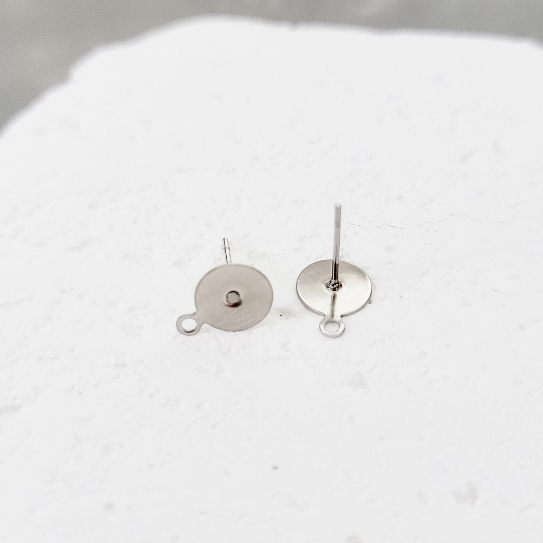 Bulk 8mm Silver Flat Pad Earring Posts Connectors With Loop, 100 Pieces, Stud 53 - 