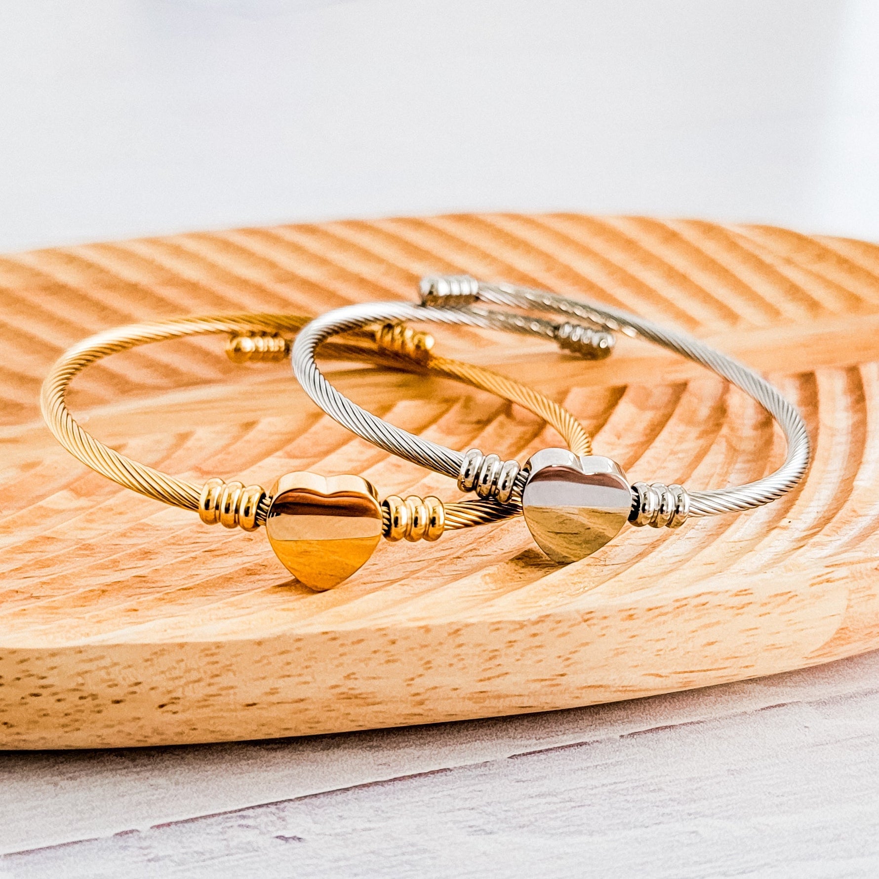 Cable Heart Bangle Bracelet (Silver or Gold), 1 Total, Metal Blank 171 - 