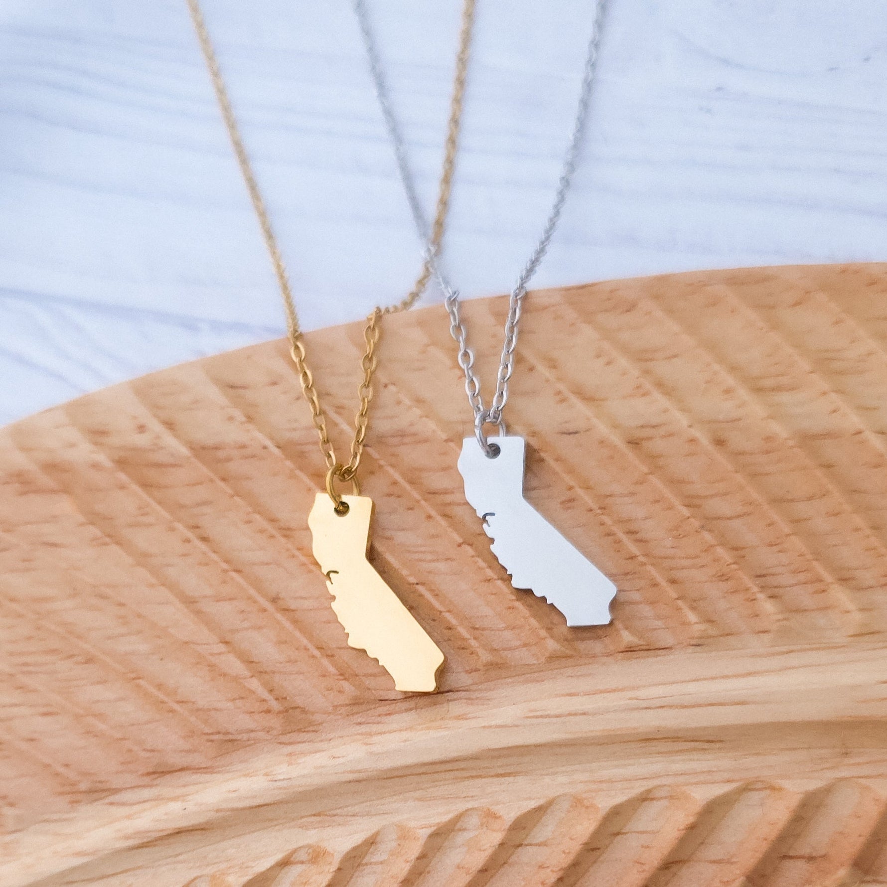 California Pendant Necklace (Silver or Gold), 1 Total, Metal Blank 189 - 