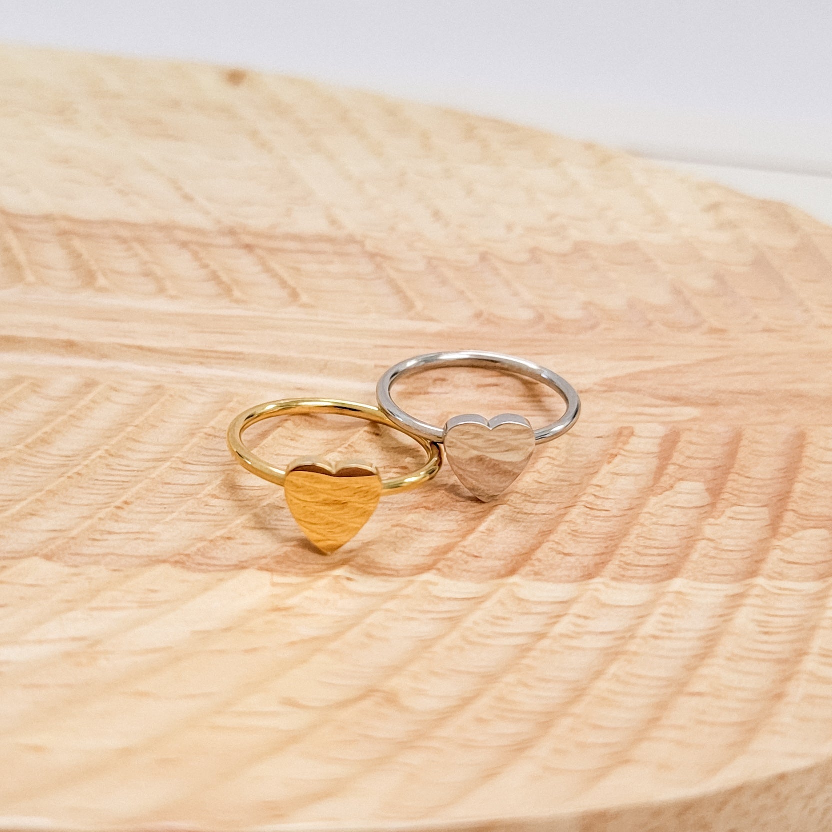 Centered Heart Ring (Silver or Gold, Sizes 6 - 10), 1 Total, Metal Blank 157 - 