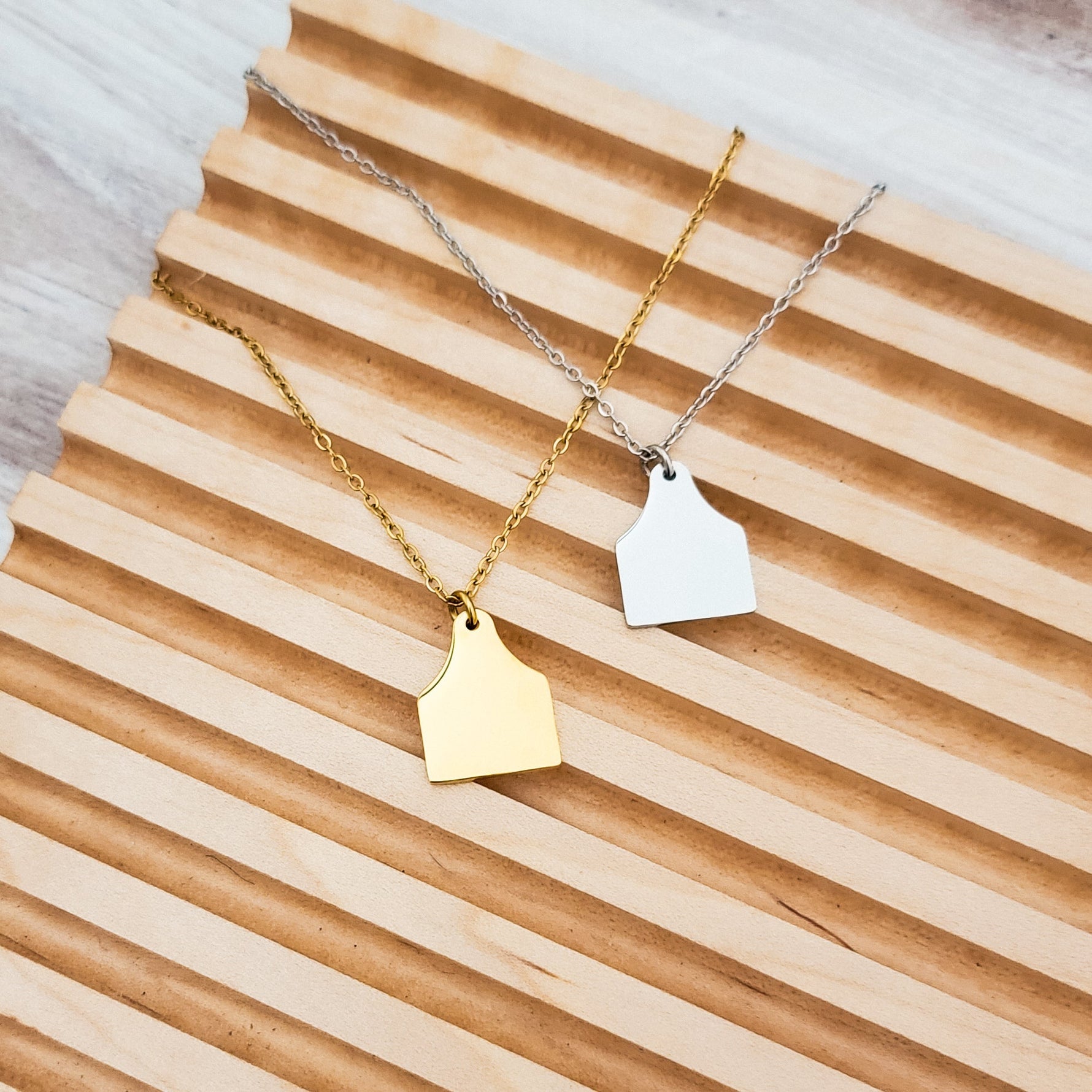 Cow Tag Pendant Necklace (Silver or Gold), 1 Total, Metal Blank 131 - 