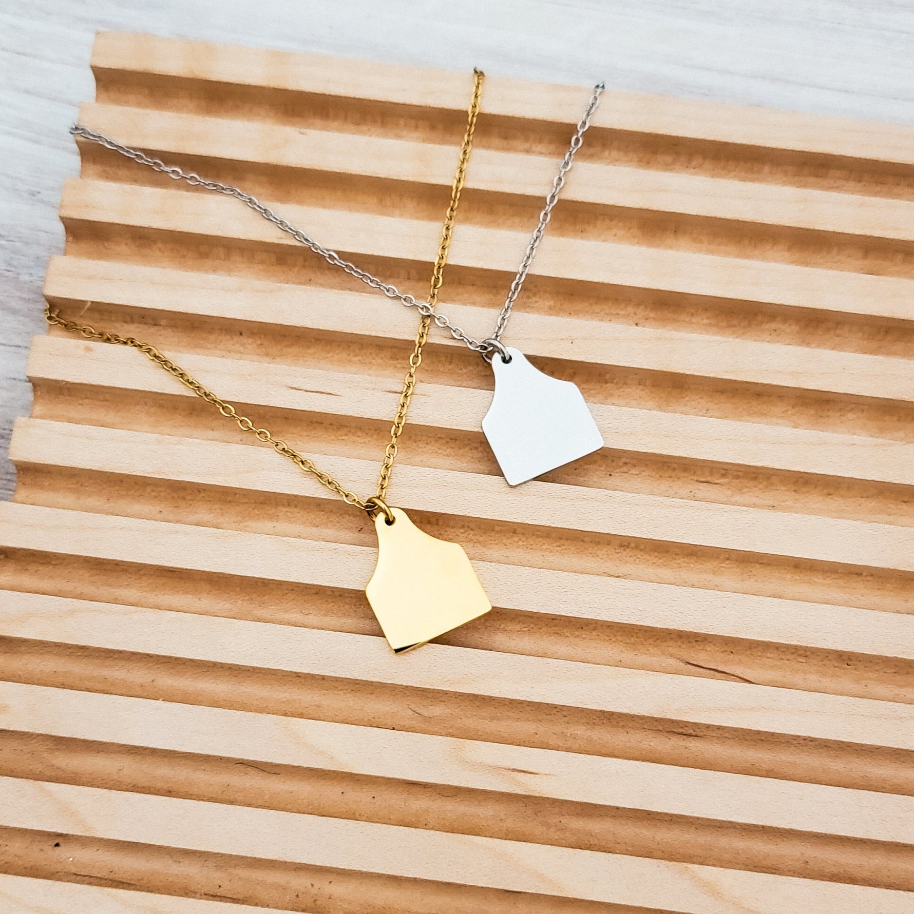 Cow Tag Pendant Necklace (Silver or Gold), 1 Total, Metal Blank 131 - 