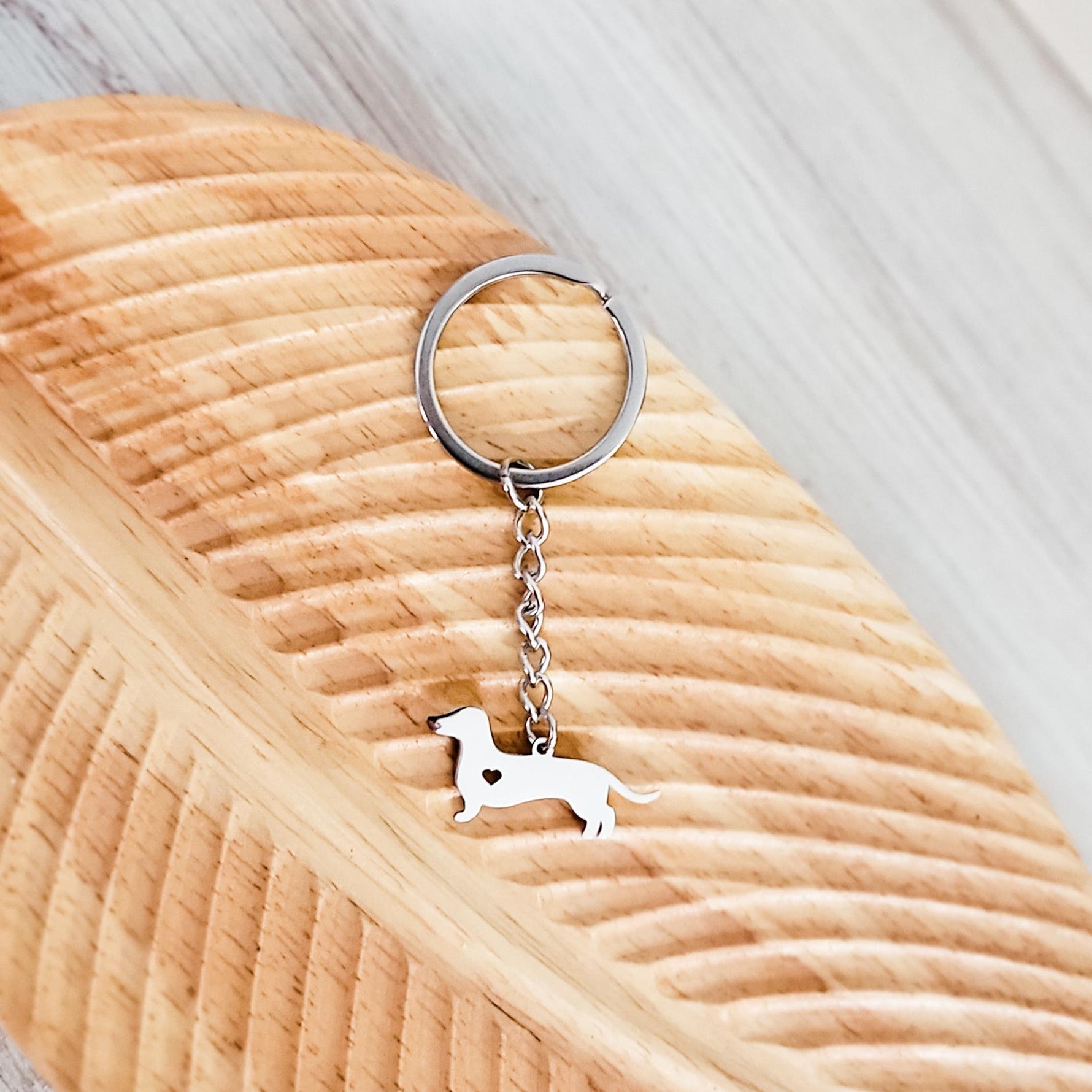 Dachshund Heart Pendant Keychain (Silver), 1 Total, Metal Blank 95 - 