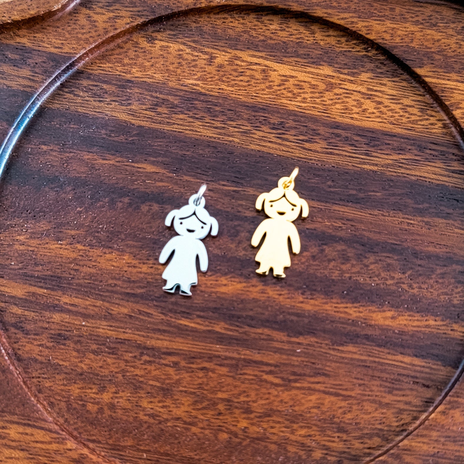 Girl Charms with Attached Jump Rings (Silver or Gold), 5 Total, Metal Blank 147 - 