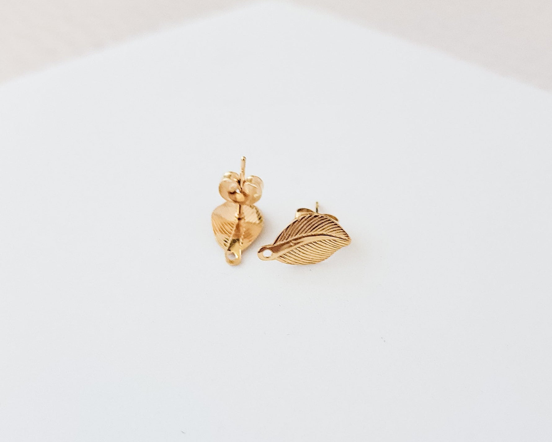 Gold Engraved Leaf Stud Connector with Loop (Stainless Steel), 10 Pieces, Stud 19 - 