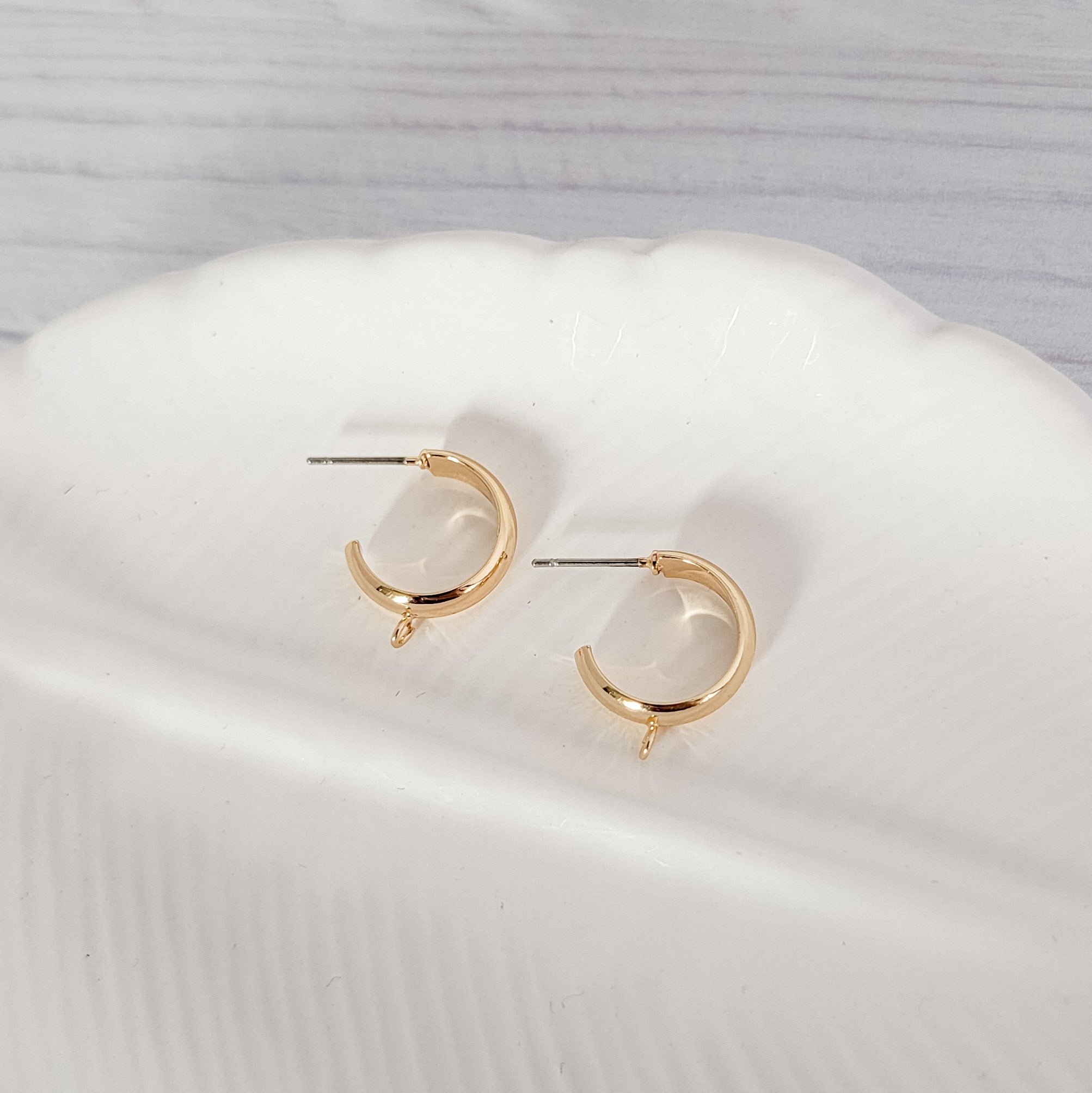 Gold Small Half Hoop with Perpendicular Loop, 10 Pieces, Hoop 7 - 