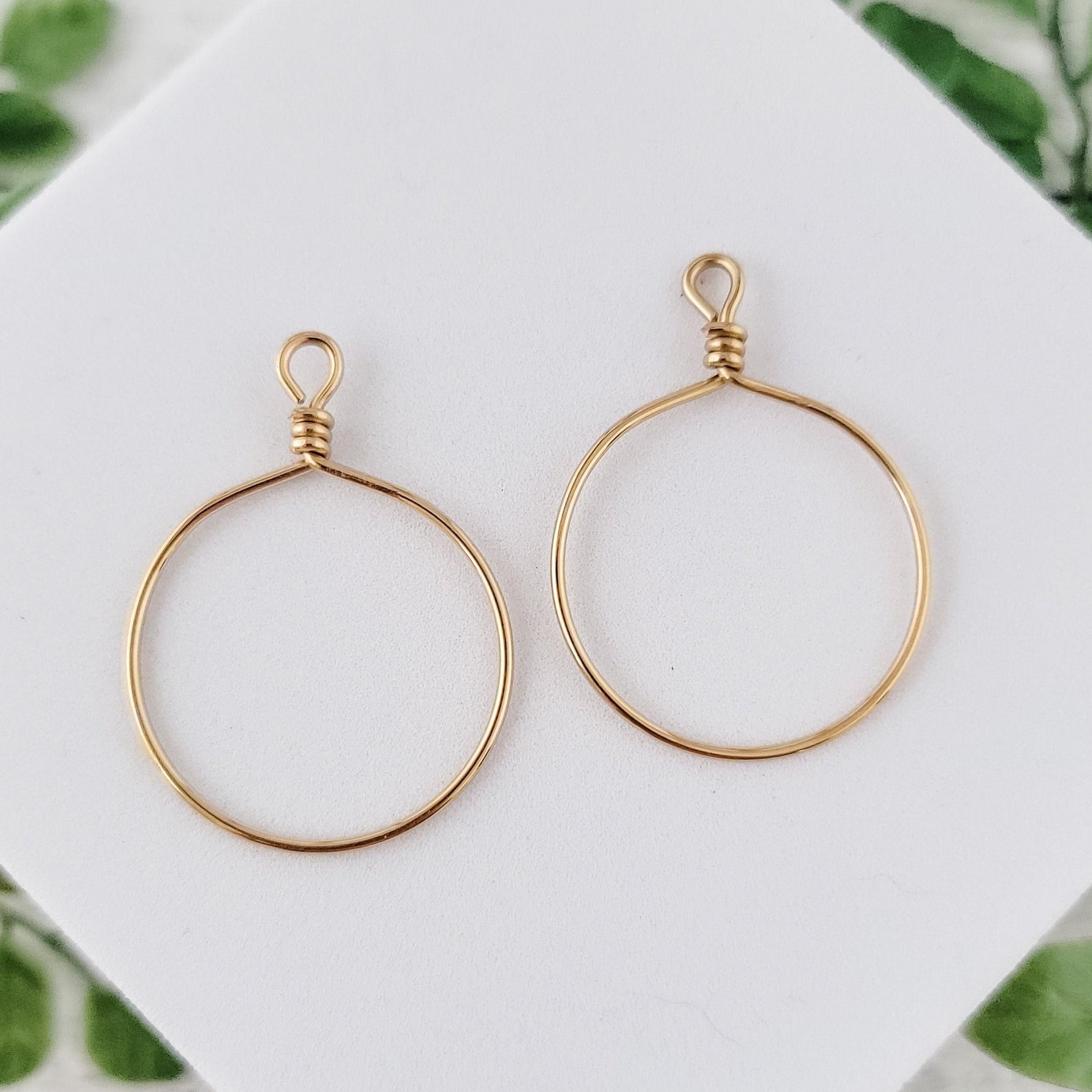 Gold Stainless Steel Round Fringe Hoop, 2 Pieces, Connector 69 - 