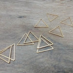 Gold Stainless Triangle Linking Rings (Smooth), 10 Pieces, Connector 25 - 