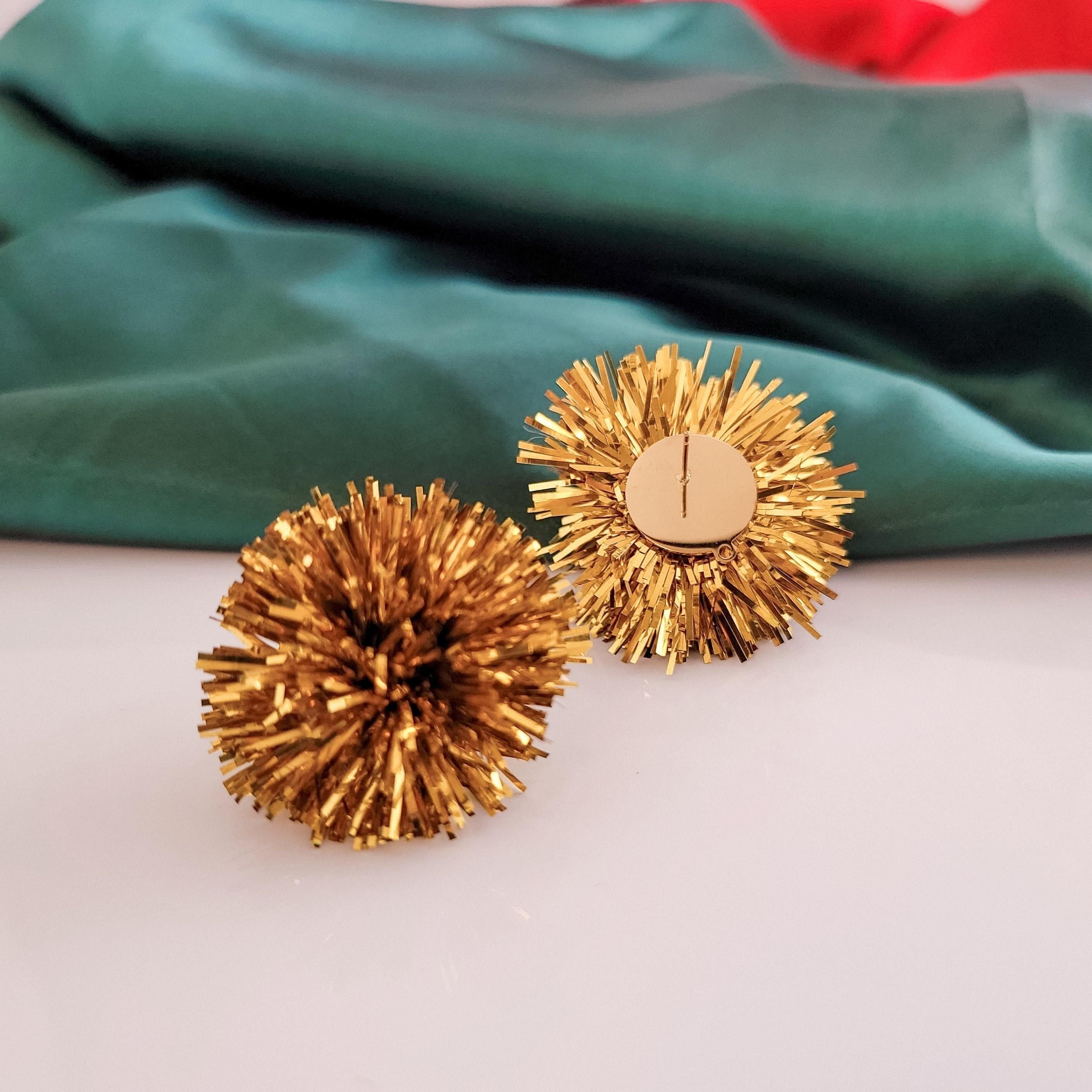 Gold Tinsel 30mm Large Stud Topper, 1 Pair, Stud 172 - 