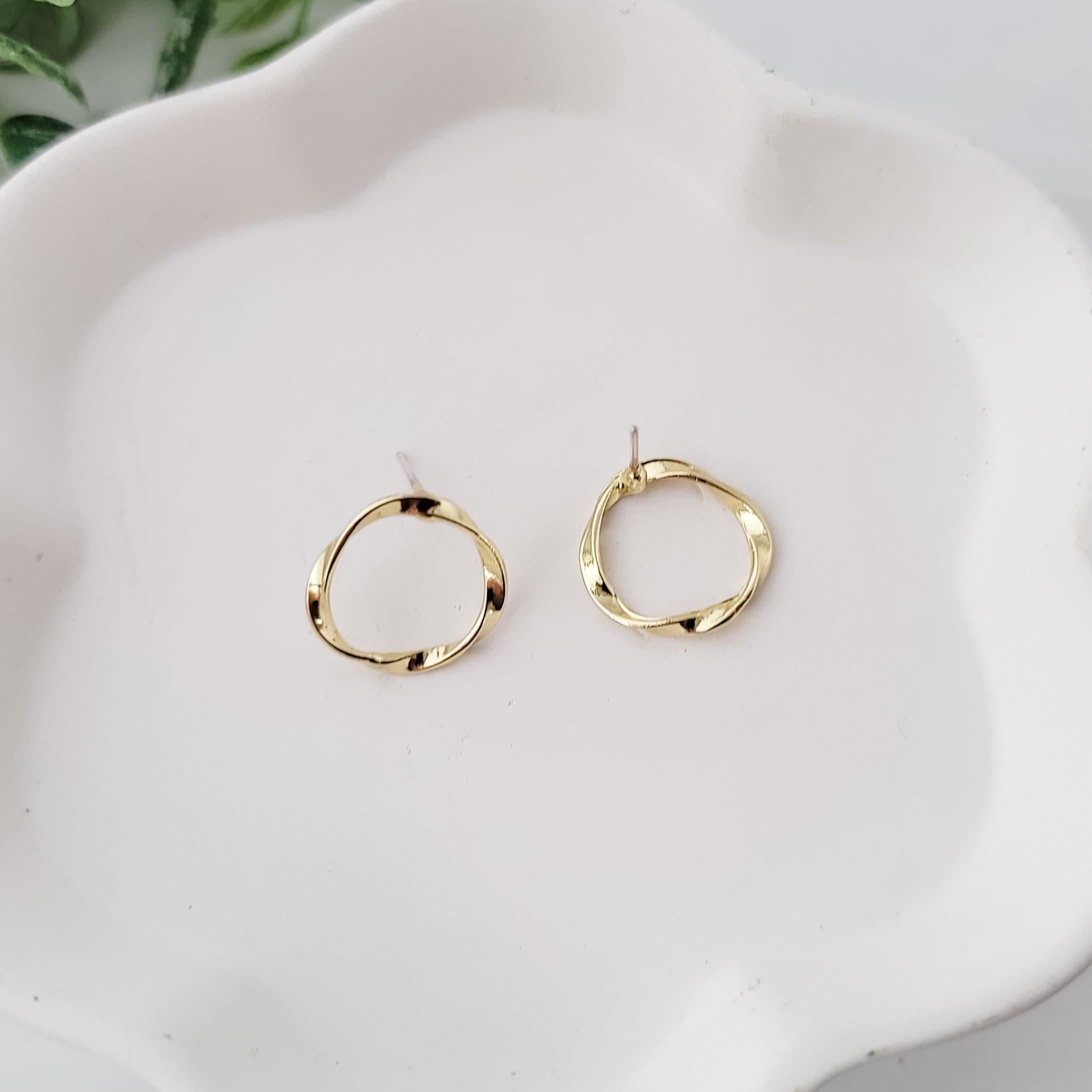 Gold Twisted Circle 16mm Stud Earring Findings, 10 Pieces, Stud 87 - 