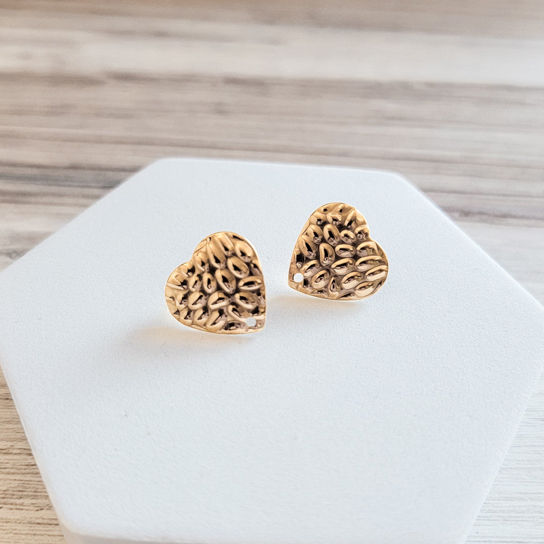 Hammered Gold Heart Stud Findings with Holes, 10 Pieces - 
