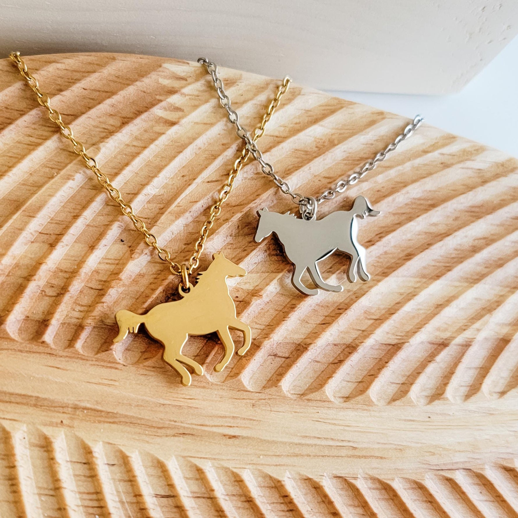 Horse Pendant Necklace (Silver or Gold), 1 Total, Metal Blank 109 - 