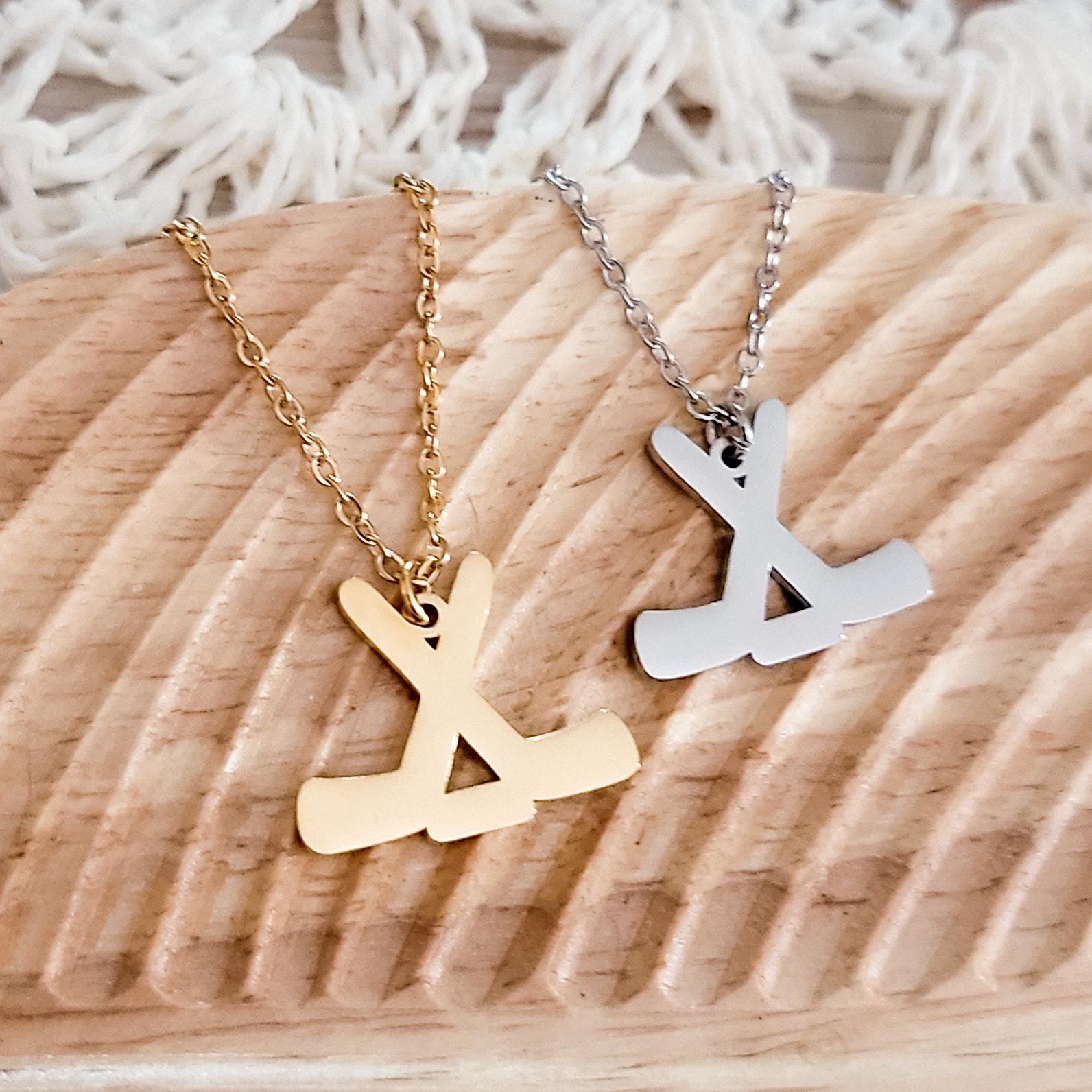 Ice Hockey Pendant Necklace (Silver or Gold), 1 Total, Metal Blank 86 - 