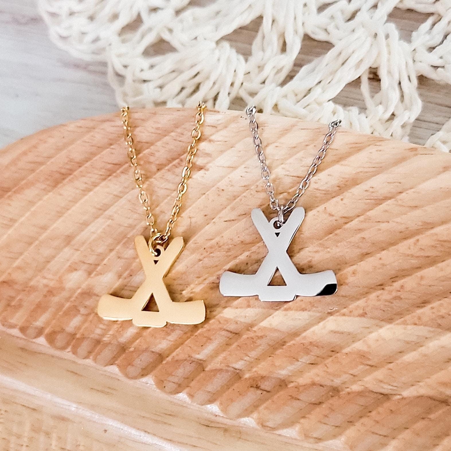 Ice Hockey Pendant Necklace (Silver or Gold), 1 Total, Metal Blank 86 - 