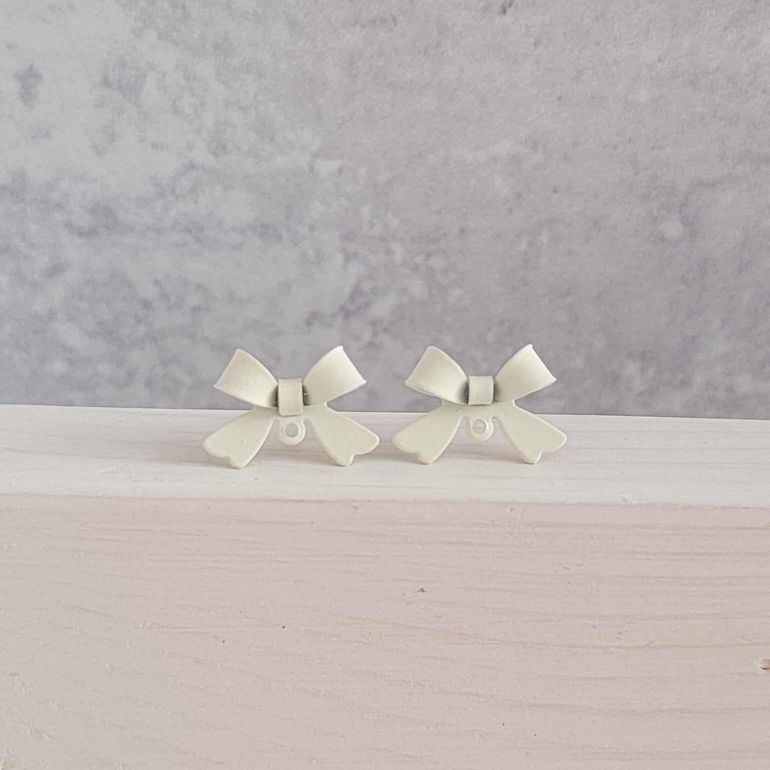 Ivory Stainless Steel Bow Stud Connector, 10 Pieces, Bow 58 - 