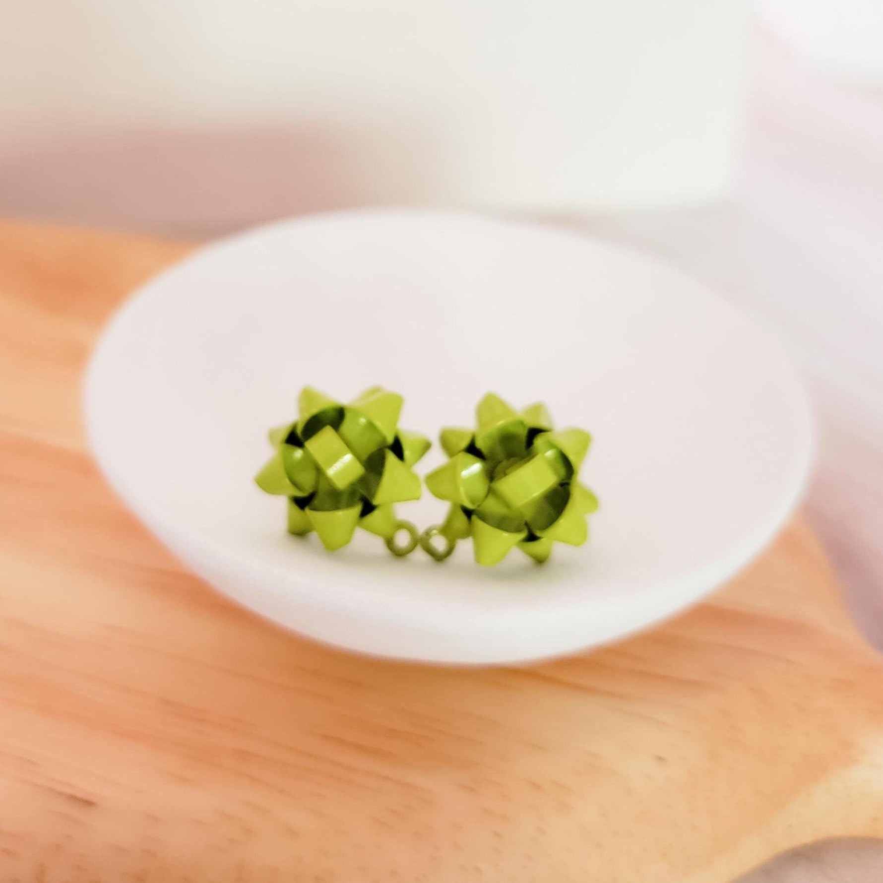 Light Green Gift Box Stainless Steel Bow Stud Connector, 1 Pair, Bow 25 - 