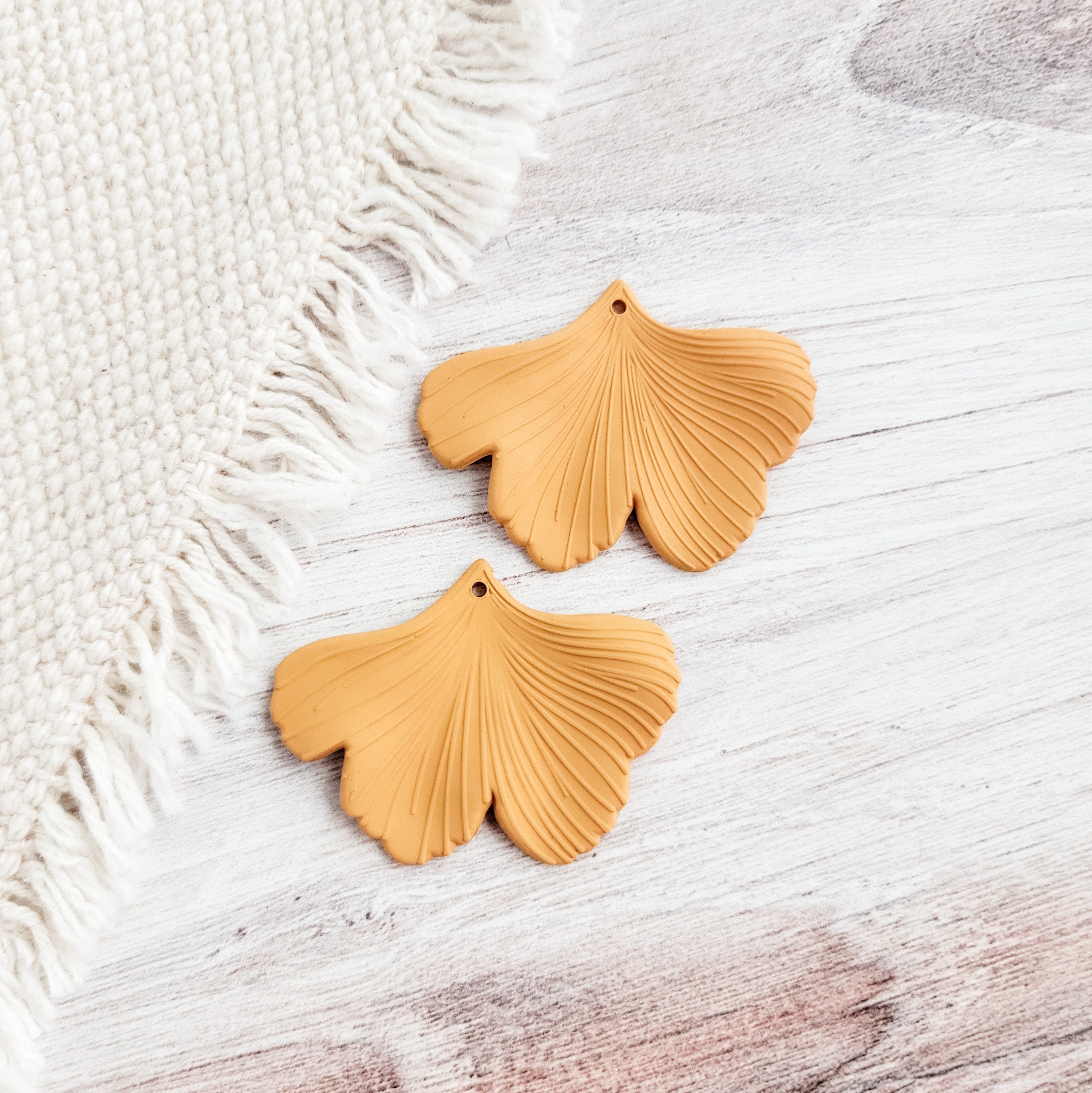 Marigold Ginkgo Leaf Pendants, 10 Pieces, Ginkgo 5 - 