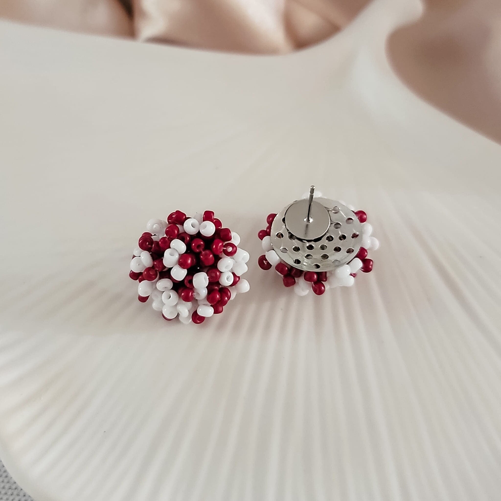 Maroon and White Mix 15mm Small Seed Bead Topper, 1 Pair, Seed Bead 68 - 