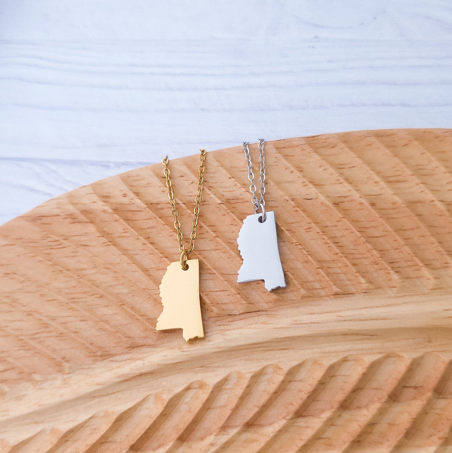 Mississippi Pendant Necklace (Silver or Gold), 1 Total, Metal Blank 192 - 