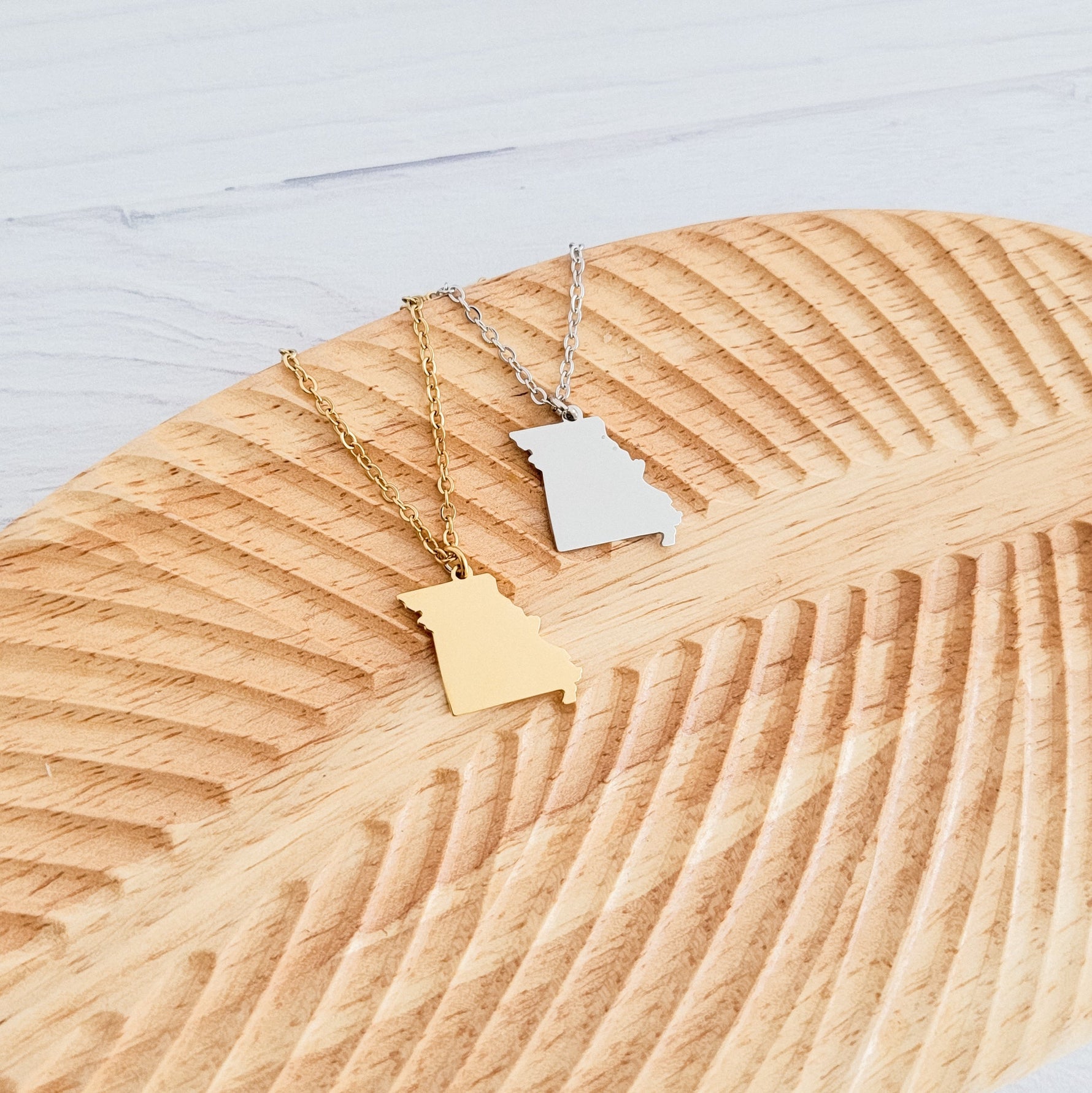Missouri Pendant Necklace (Silver or Gold), 1 Total, Metal Blank 167 - 