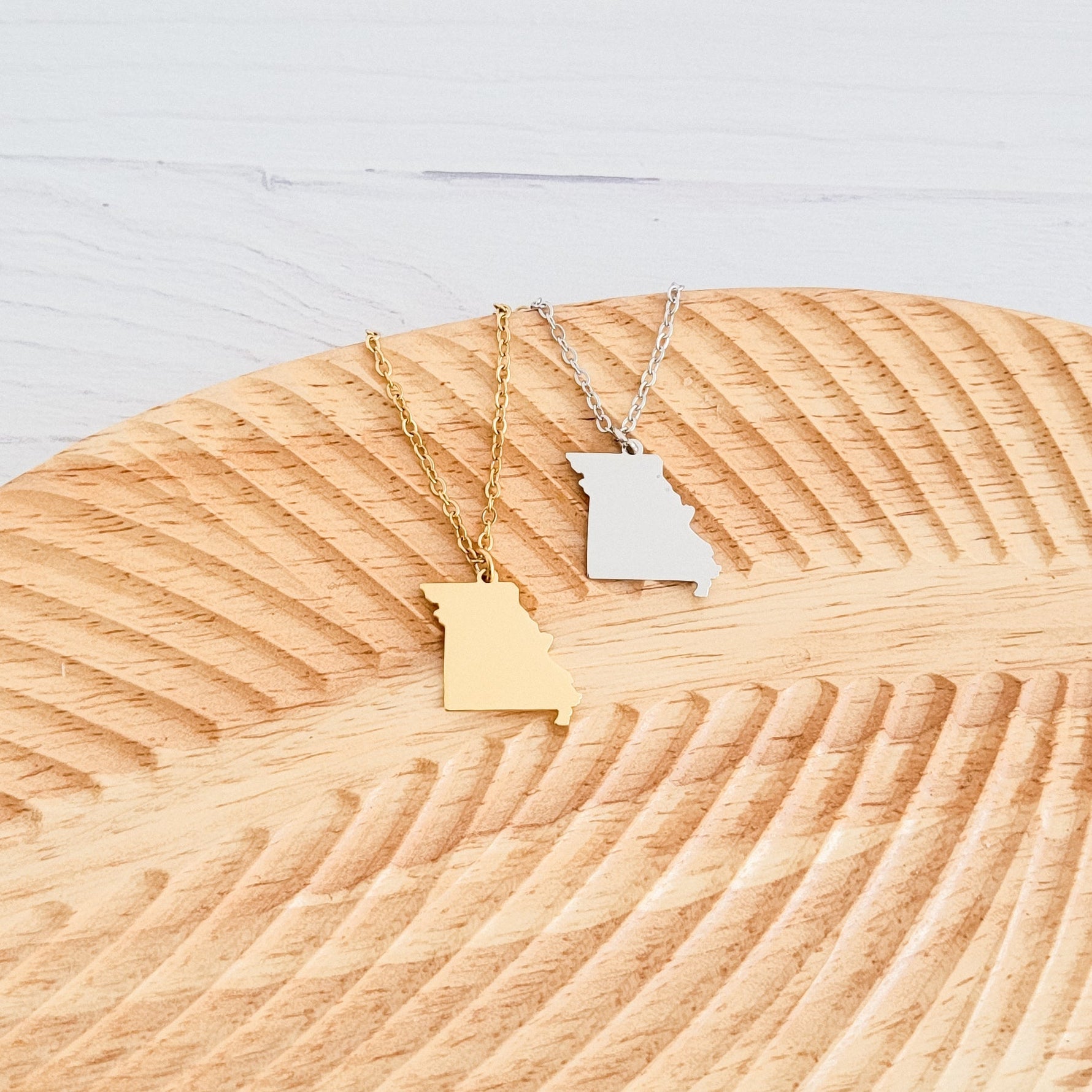 Missouri Pendant Necklace (Silver or Gold), 1 Total, Metal Blank 167 - 