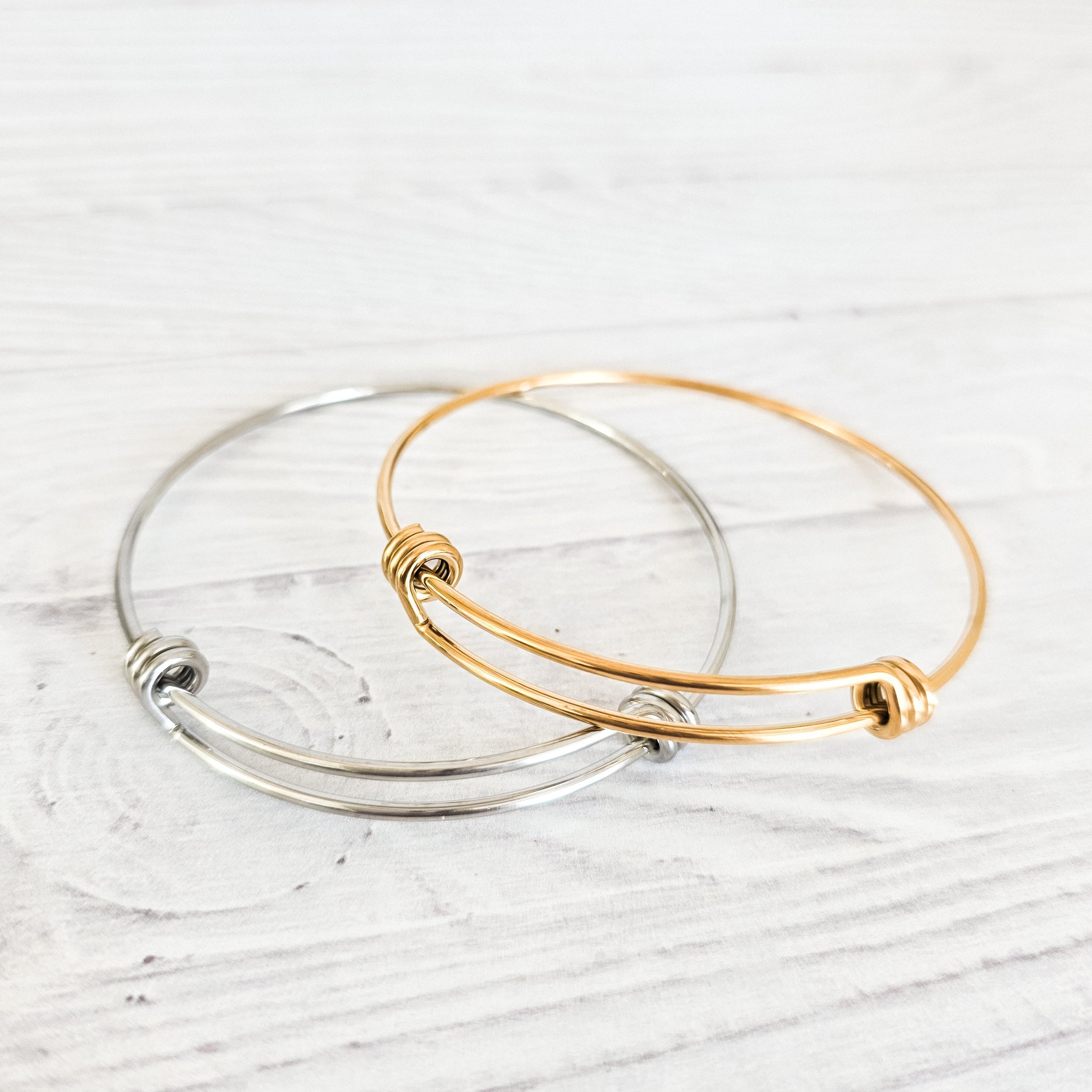 Modern Twist Bangle Bracelet (Silver or Gold), 1 Total, Metal Blank 199 - 