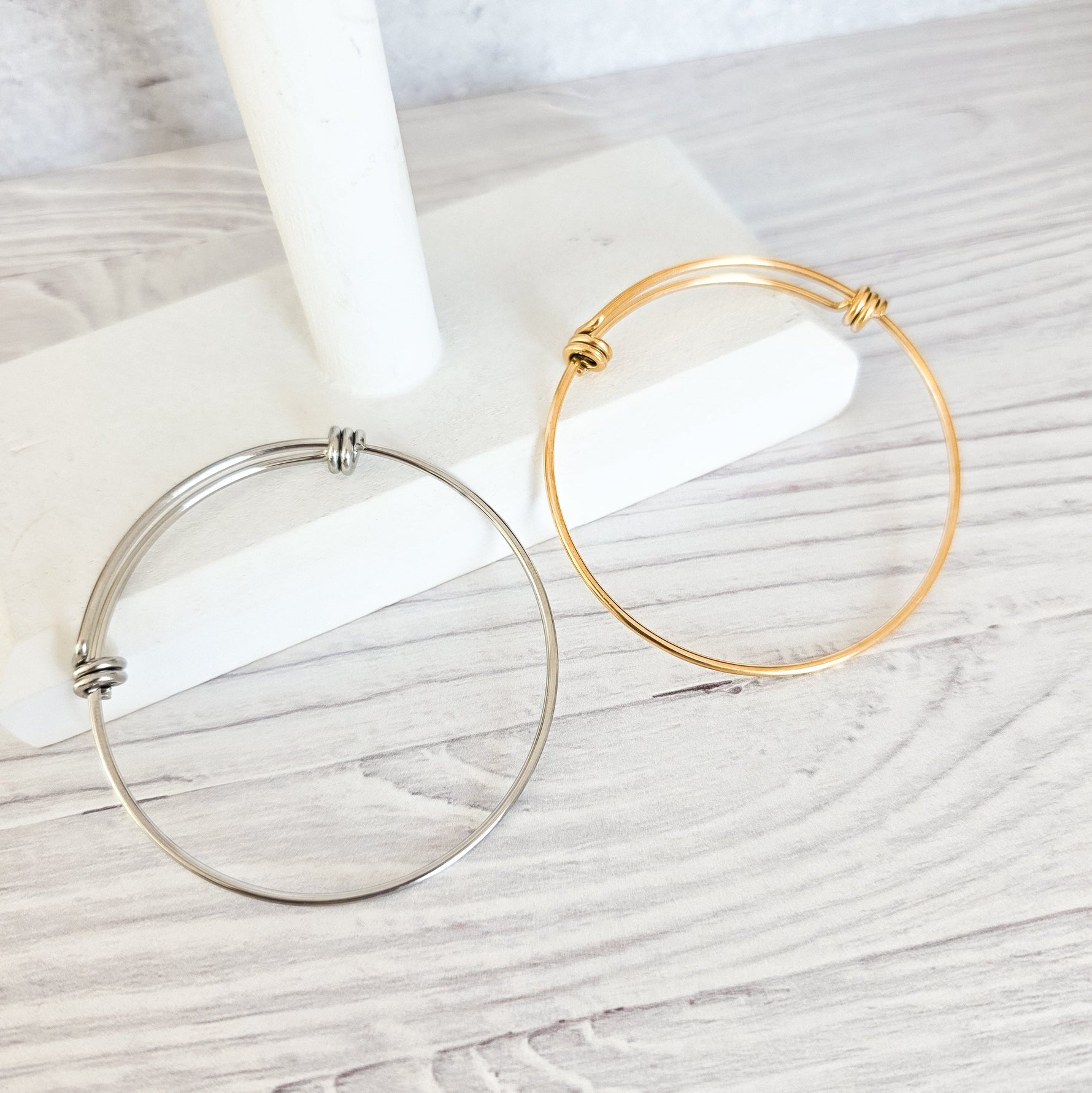 Modern Twist Bangle Bracelet (Silver or Gold), 1 Total, Metal Blank 199 - 