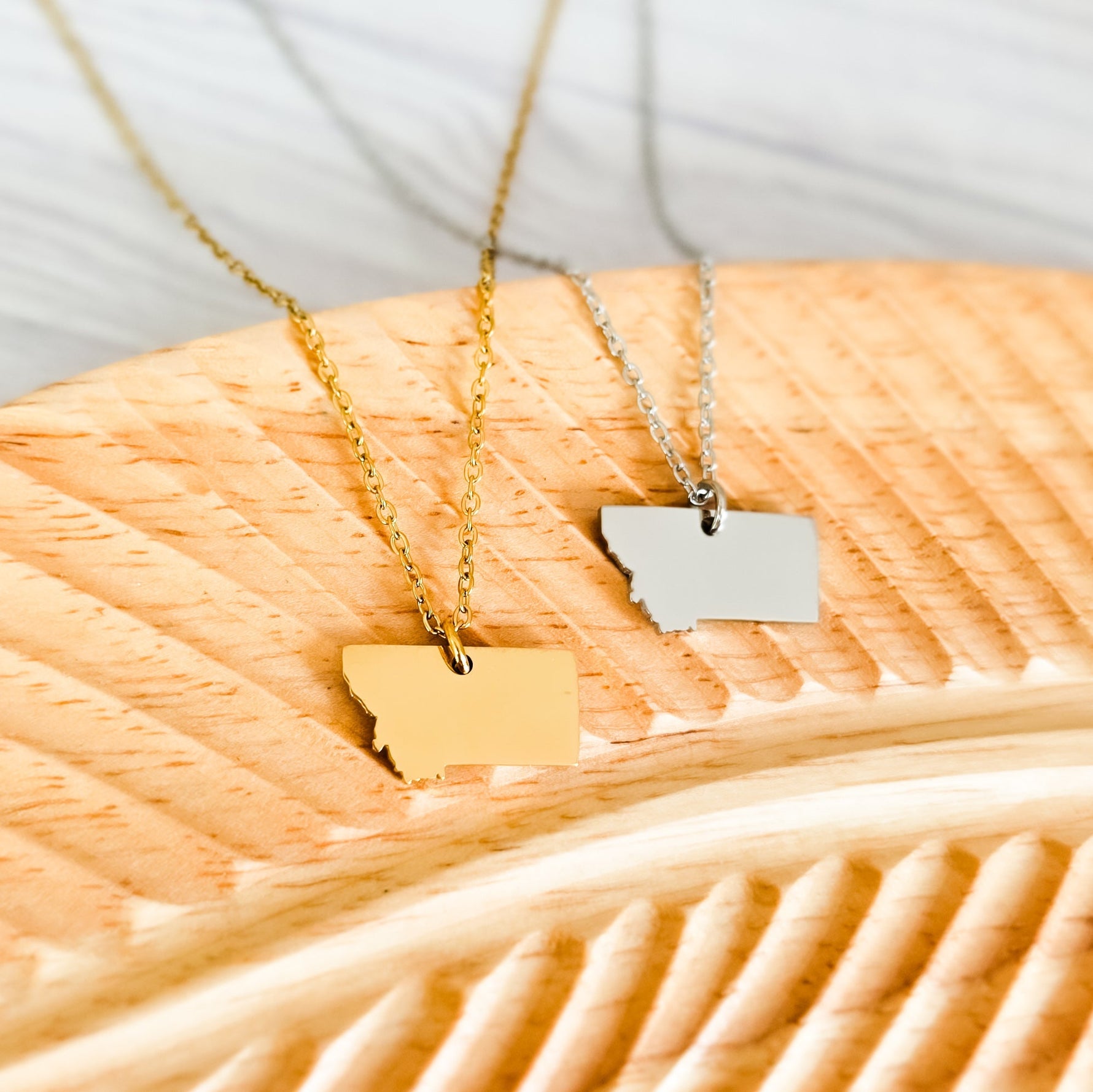 Montana Pendant Necklace (Silver or Gold), 1 Total, Metal Blank 201 - 