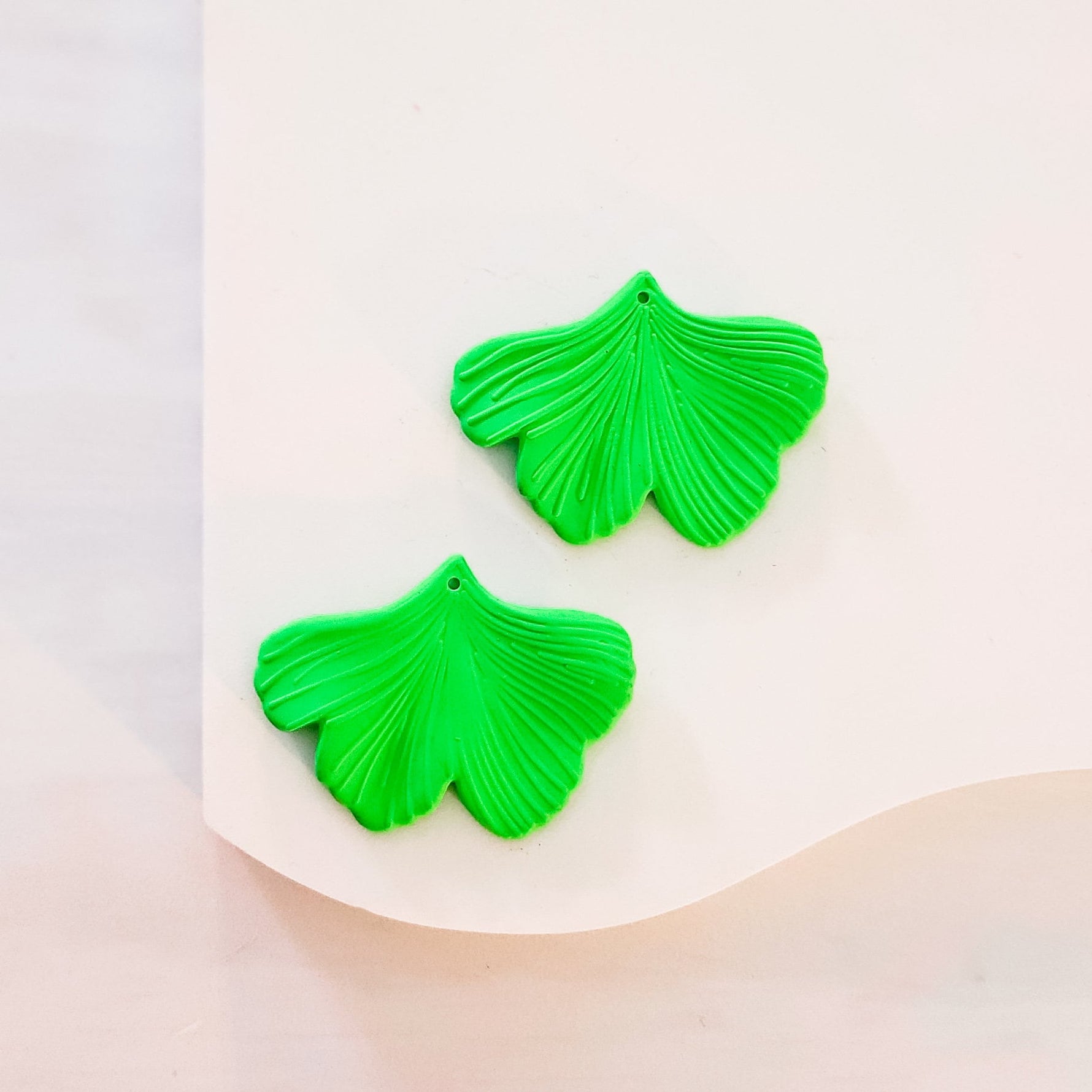 Neon Green Ginkgo Leaf Pendants, 10 Pieces, Ginkgo 3 - 
