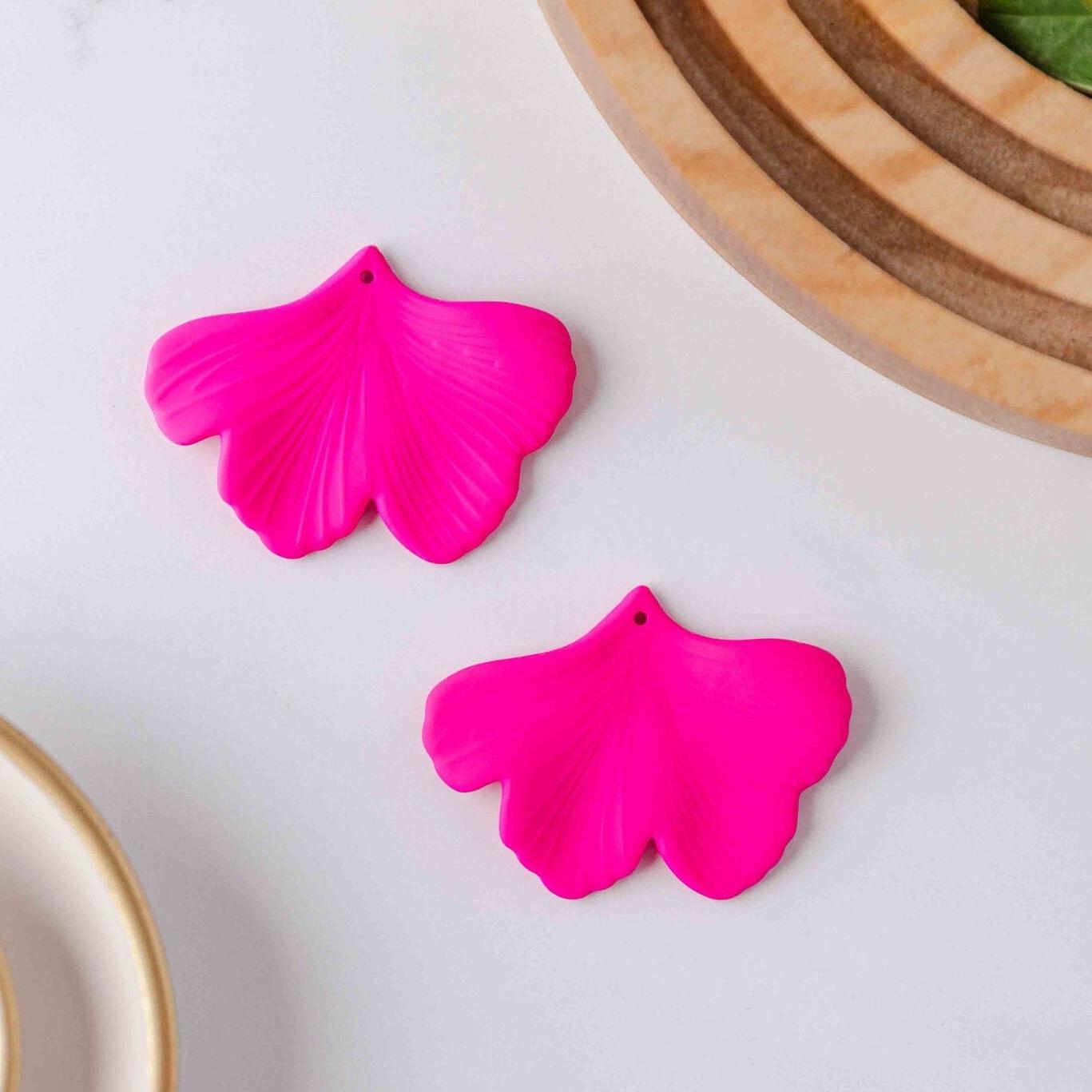 Neon Pink Ginkgo Leaf Pendants, 10 Pieces, Ginkgo 30 - 