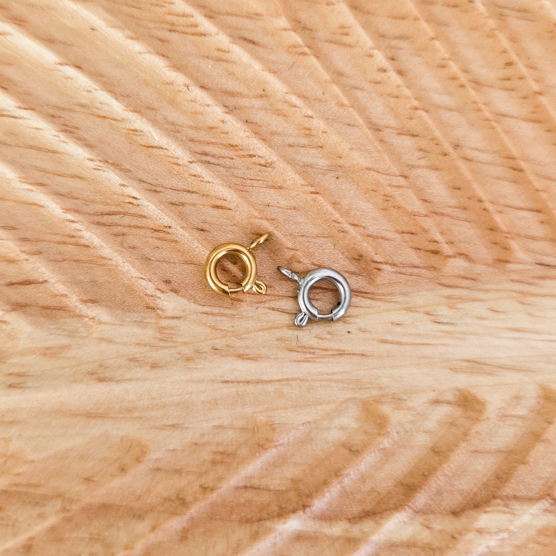 New Premium Small Spring Clasp Finding (Silver or Gold), 10 Pieces, Chain 33 - 