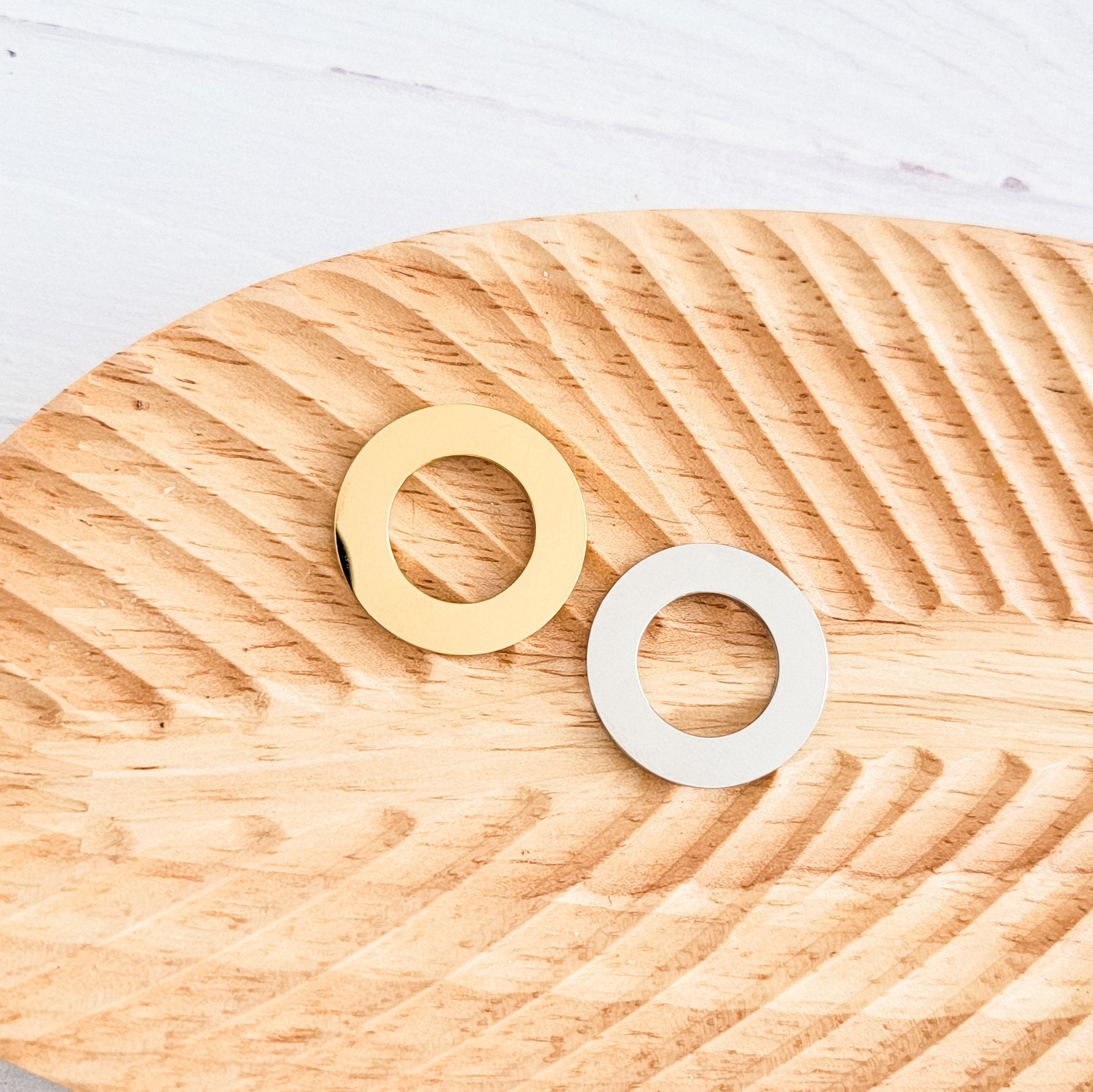 Open Circle Pendants (Silver or Gold), 5 Total Washers, Metal Blank 155 - 