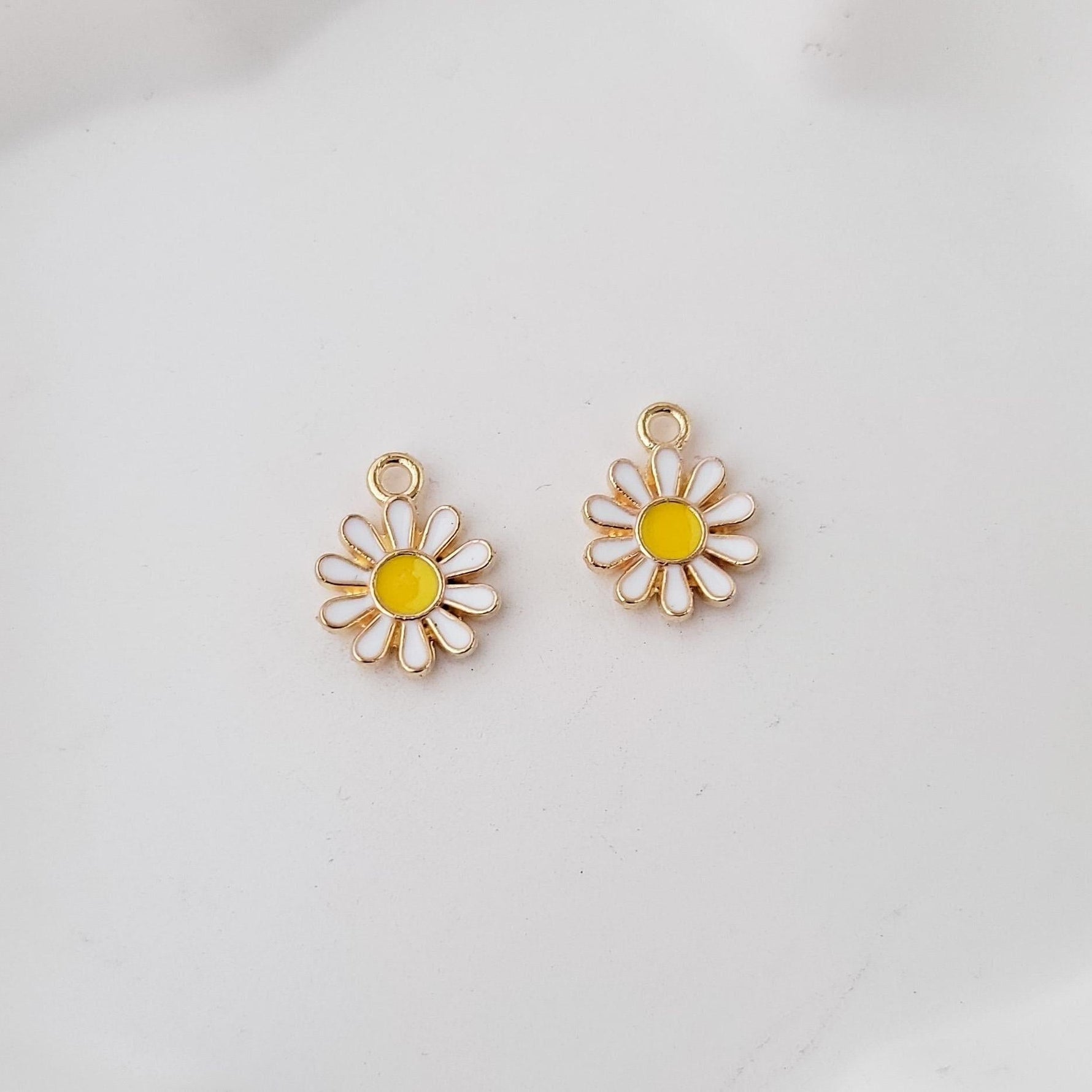 Petite White/Yellow Daisy Gold - Plated Enamel Charms, 10 Pieces, Charm 13 - 