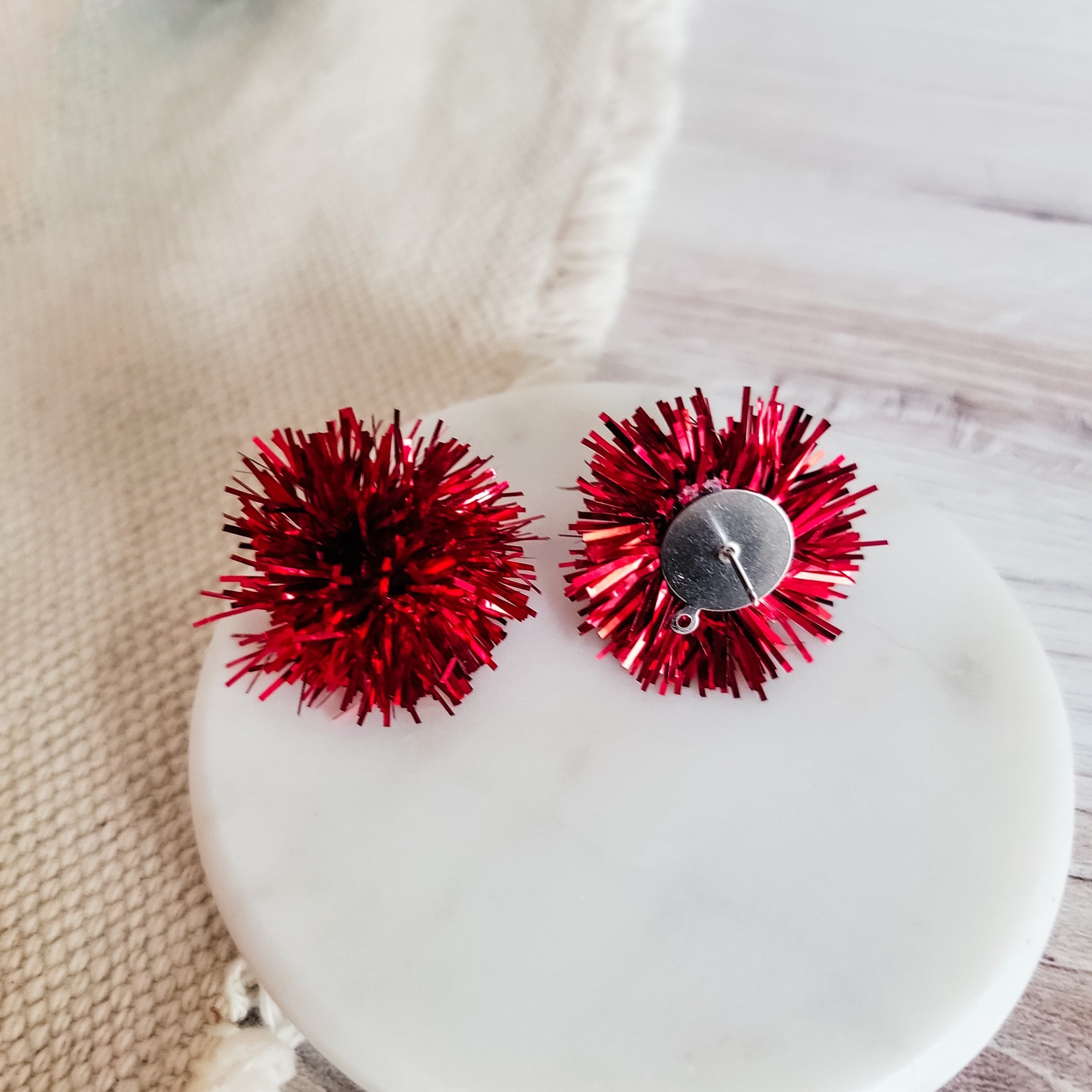 Red Tinsel 30mm Large Stud Topper, 1 Pair, Stud 185 - 