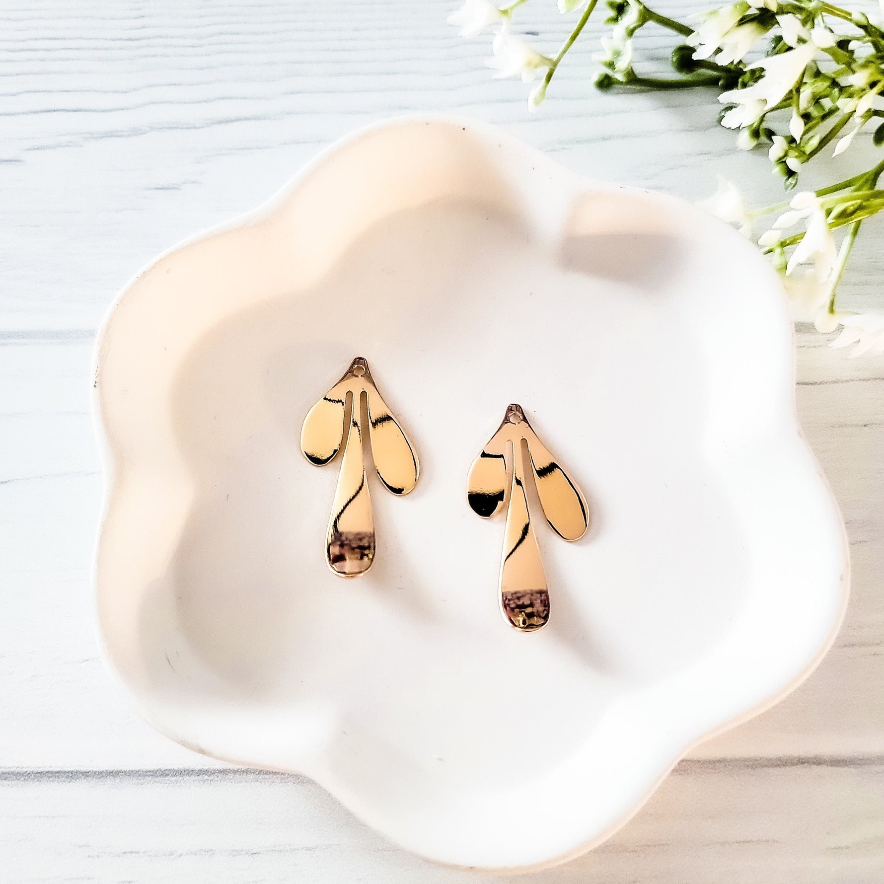 Regular Three Feather Brass Charms, 10 Pieces, Charm 93 - 